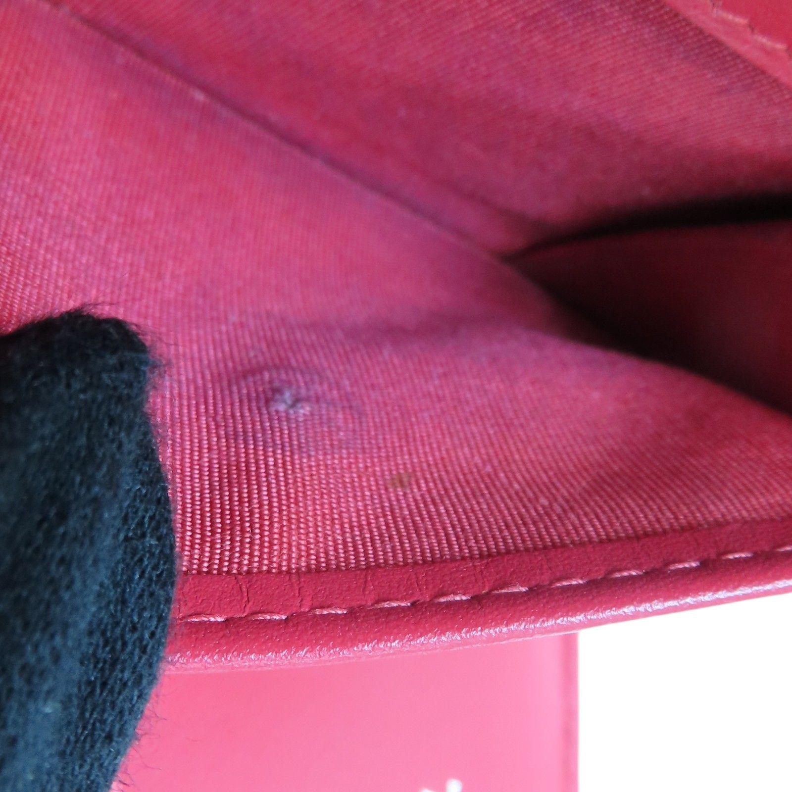 Lambskin Boy Compact Wallet (no Card) — view 17