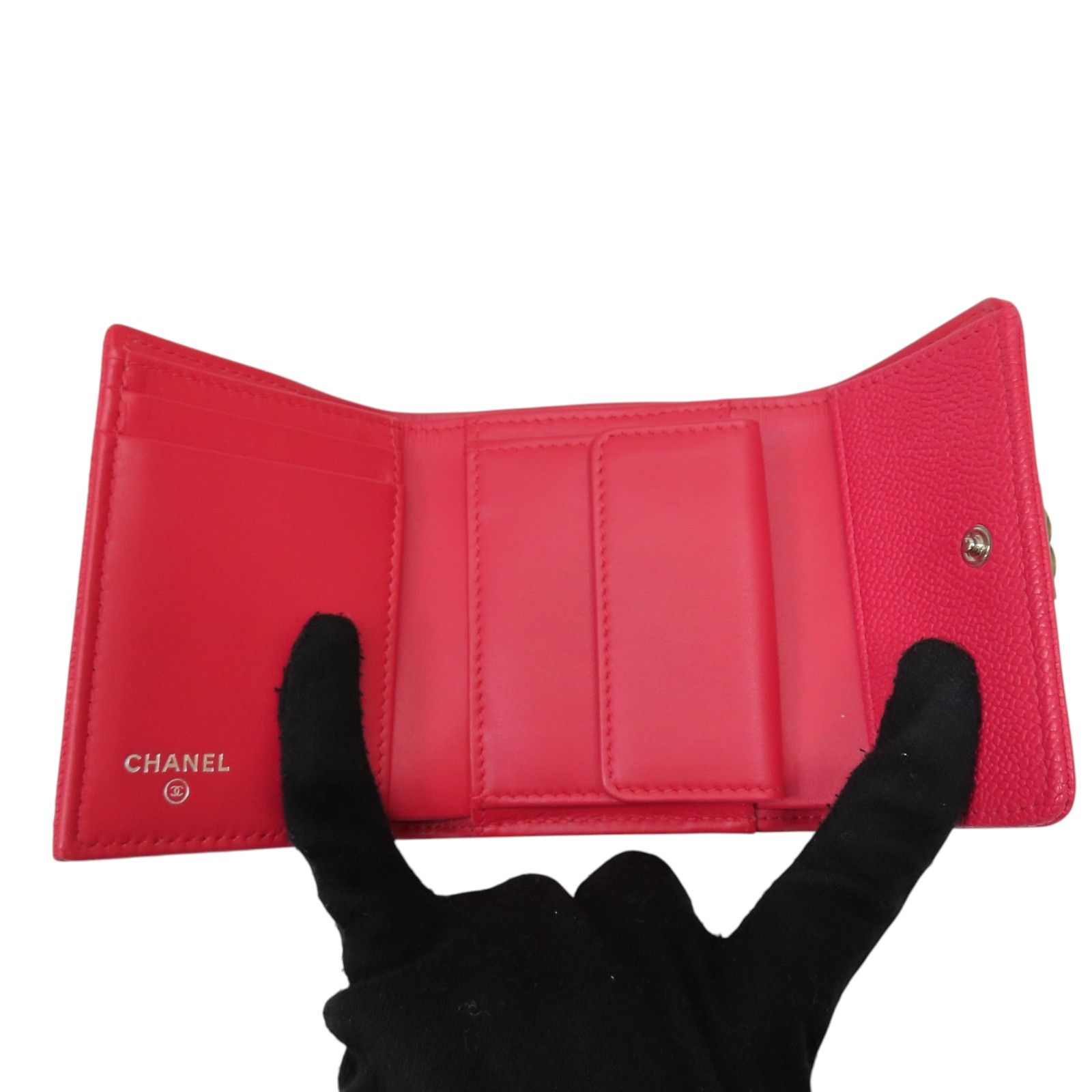 Lambskin Boy Compact Wallet (no Card) — view 5