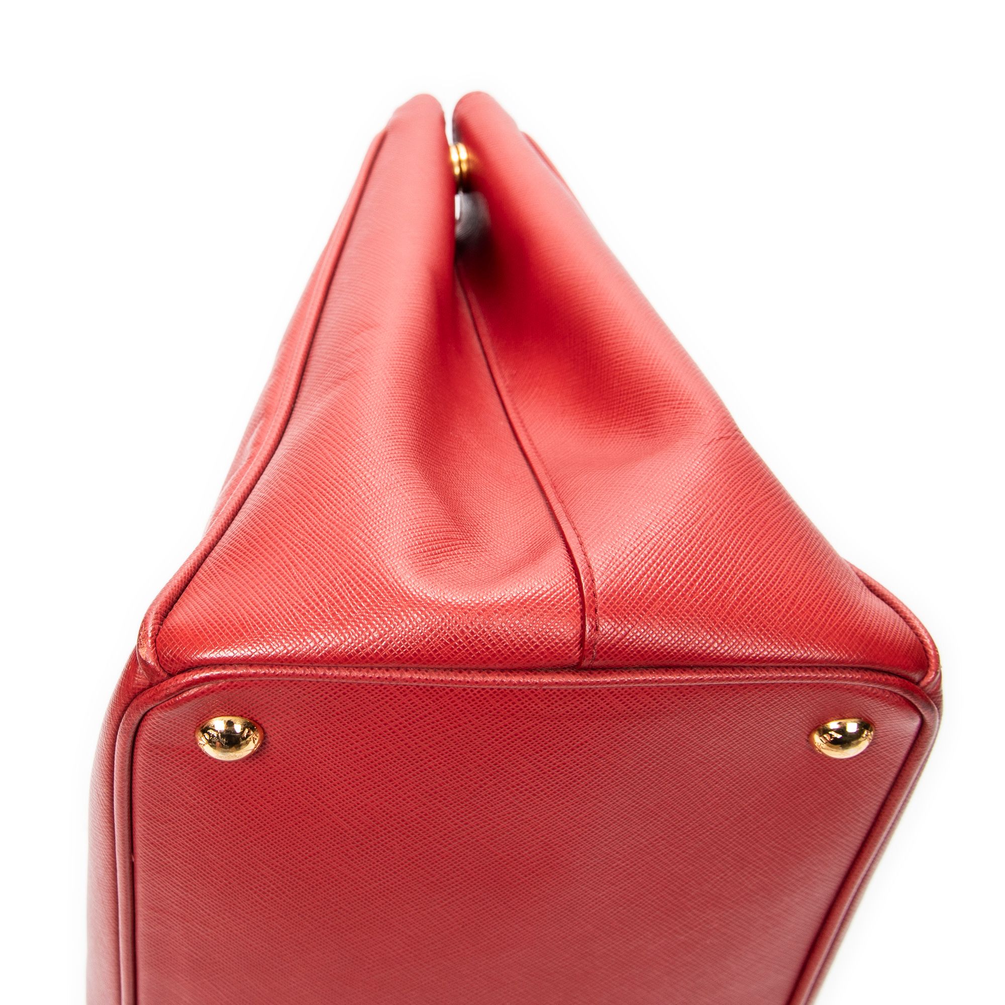 Large Open Tote Red Saffiano Leather Gold — view 7