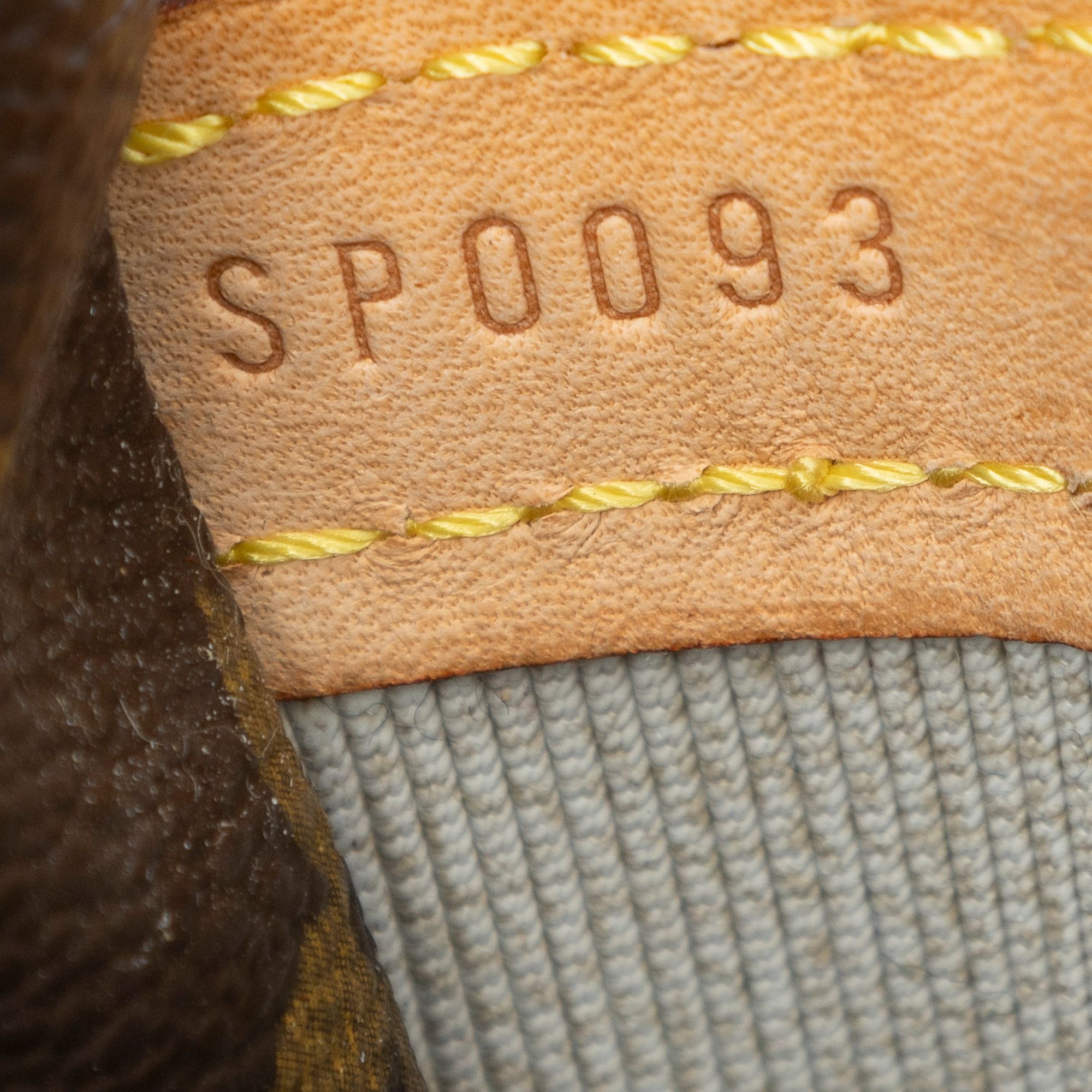 Reporter PM, Monogram — view 11