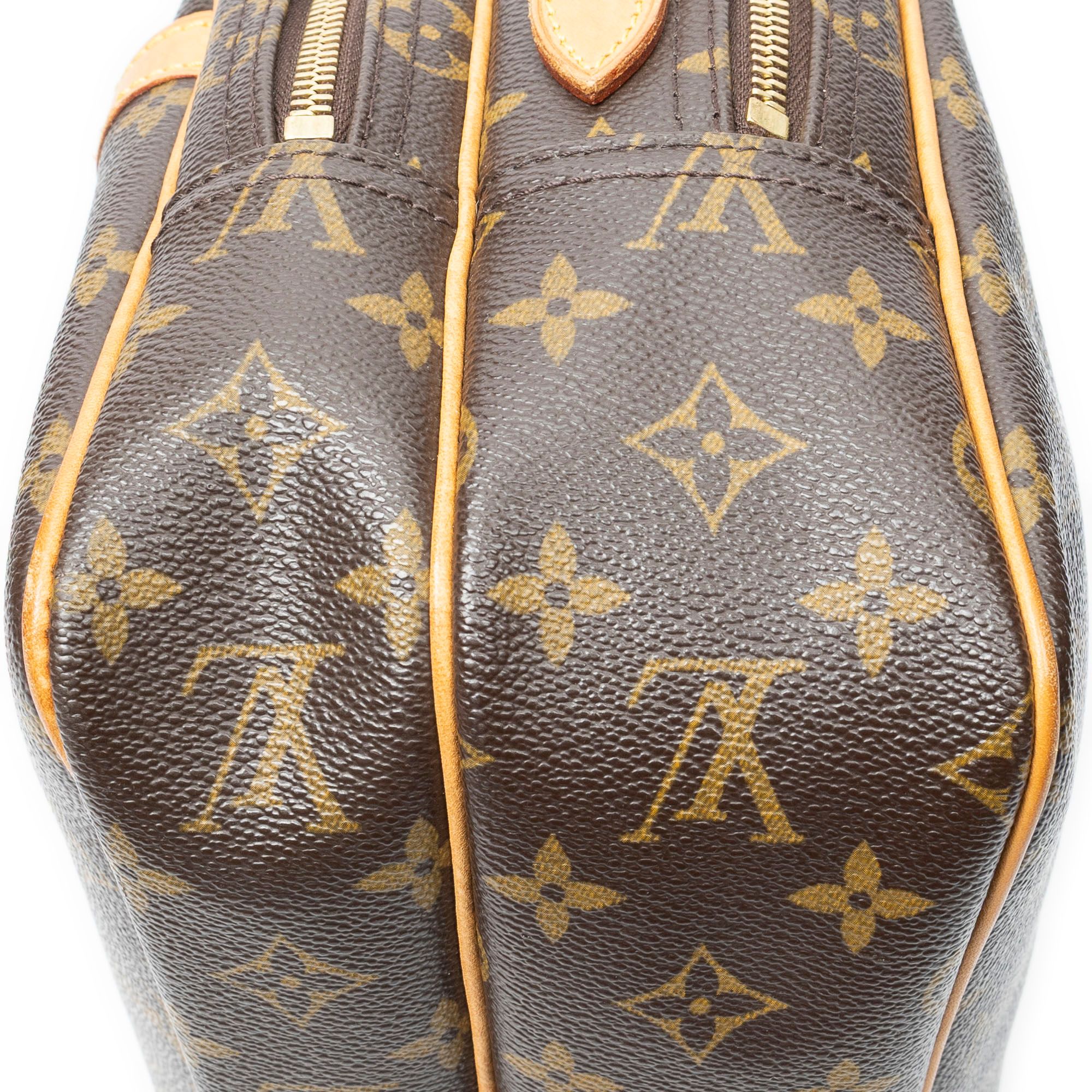 Reporter PM, Monogram — view 7