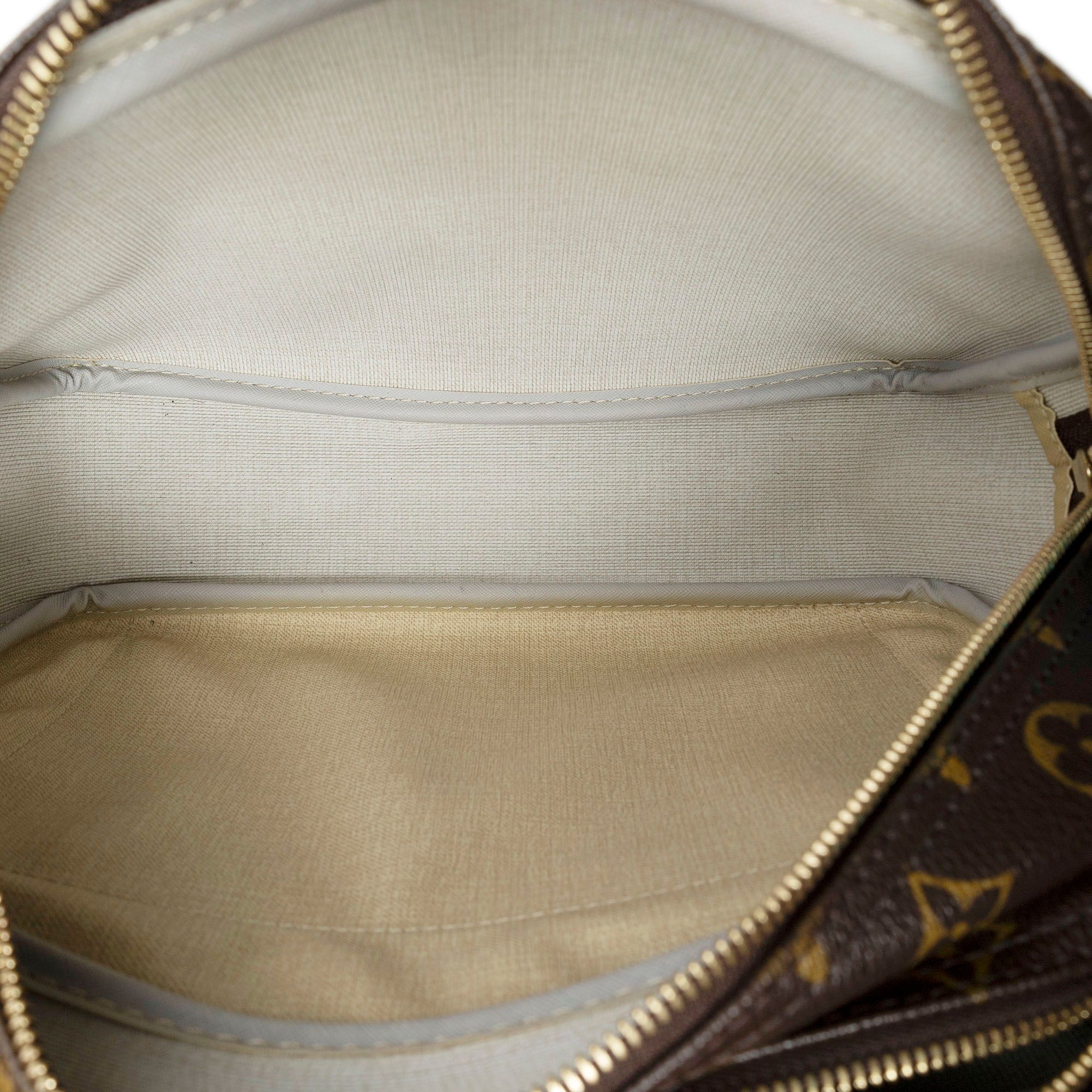 Reporter PM, Monogram — view 10