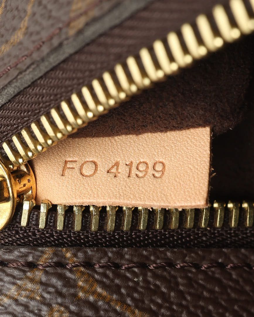 Pochette Metis, Monogram — view 8