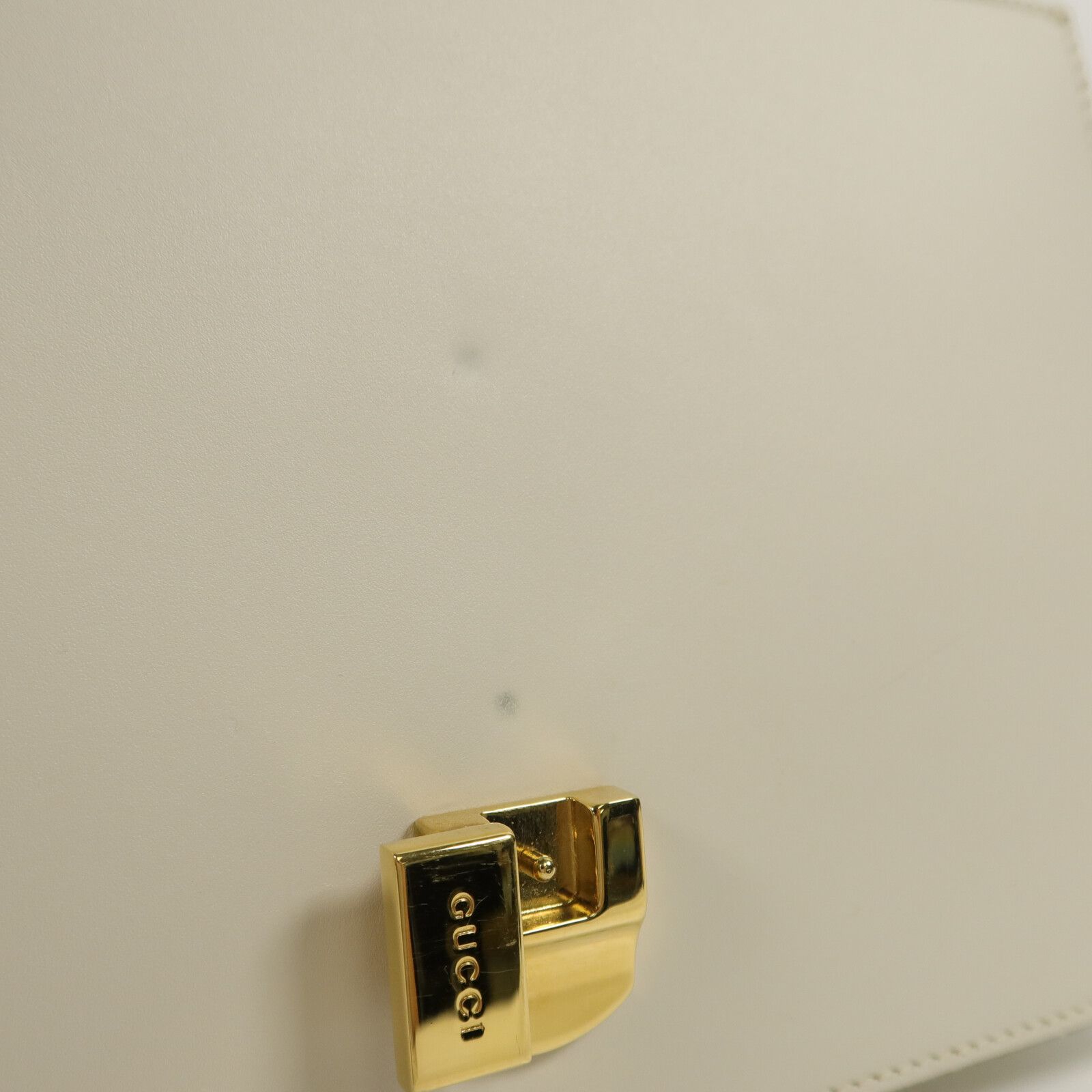 421882, White — view 8
