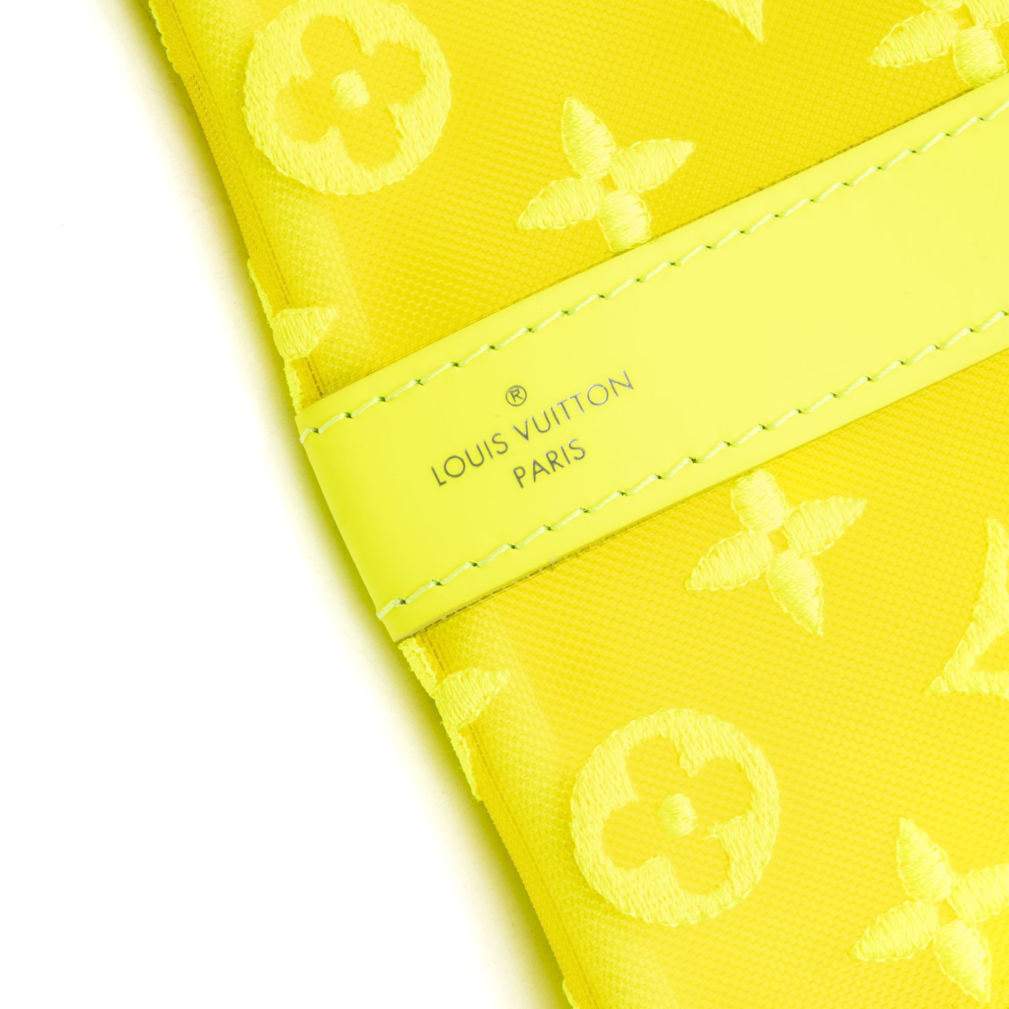 Ltd. Ed. Virgil Abloh Mesh Triangle Summer 2019 Keepall Bandouliere Monogram See Through — view 12