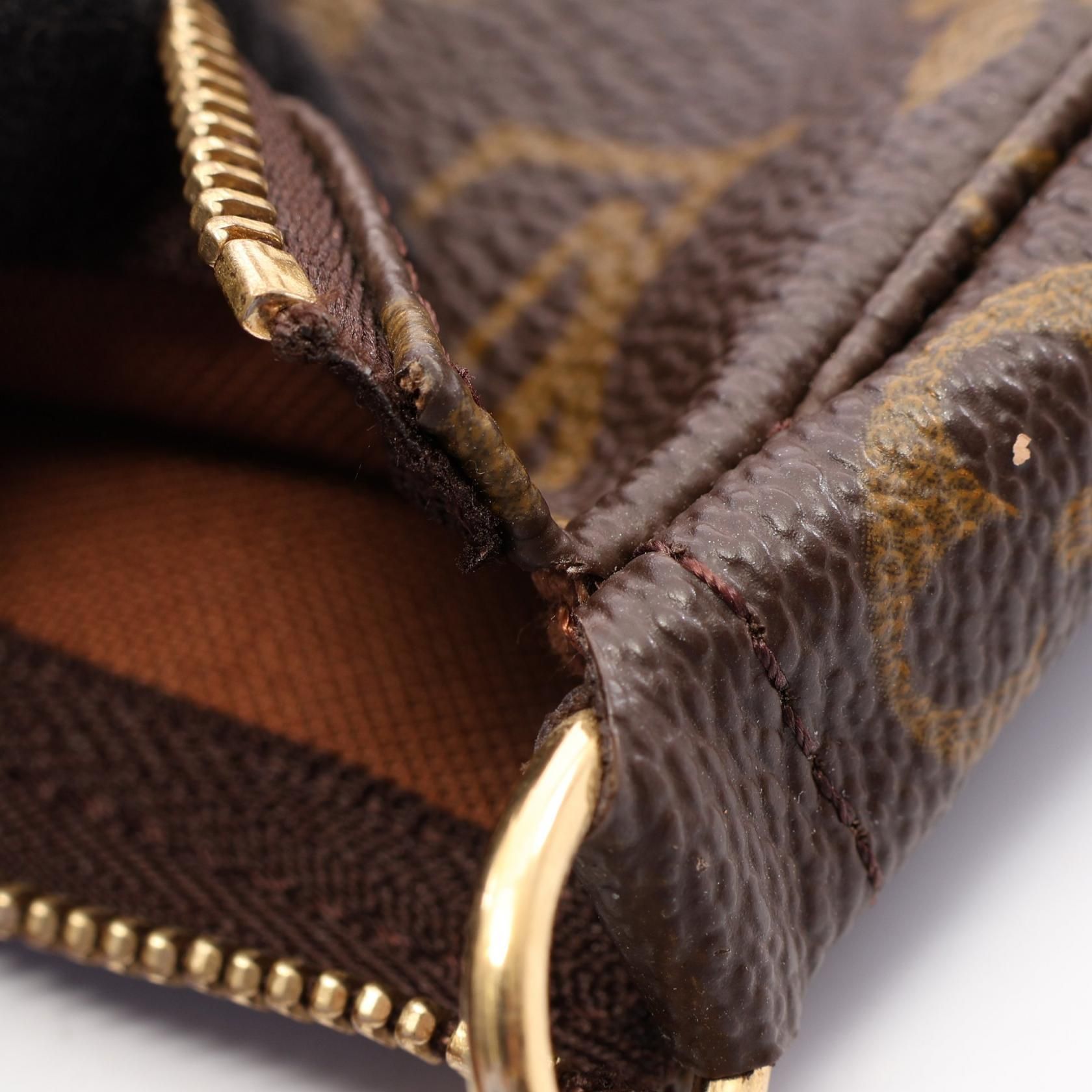 Mini Pochette Accessoires, Damier Ebene — view 9