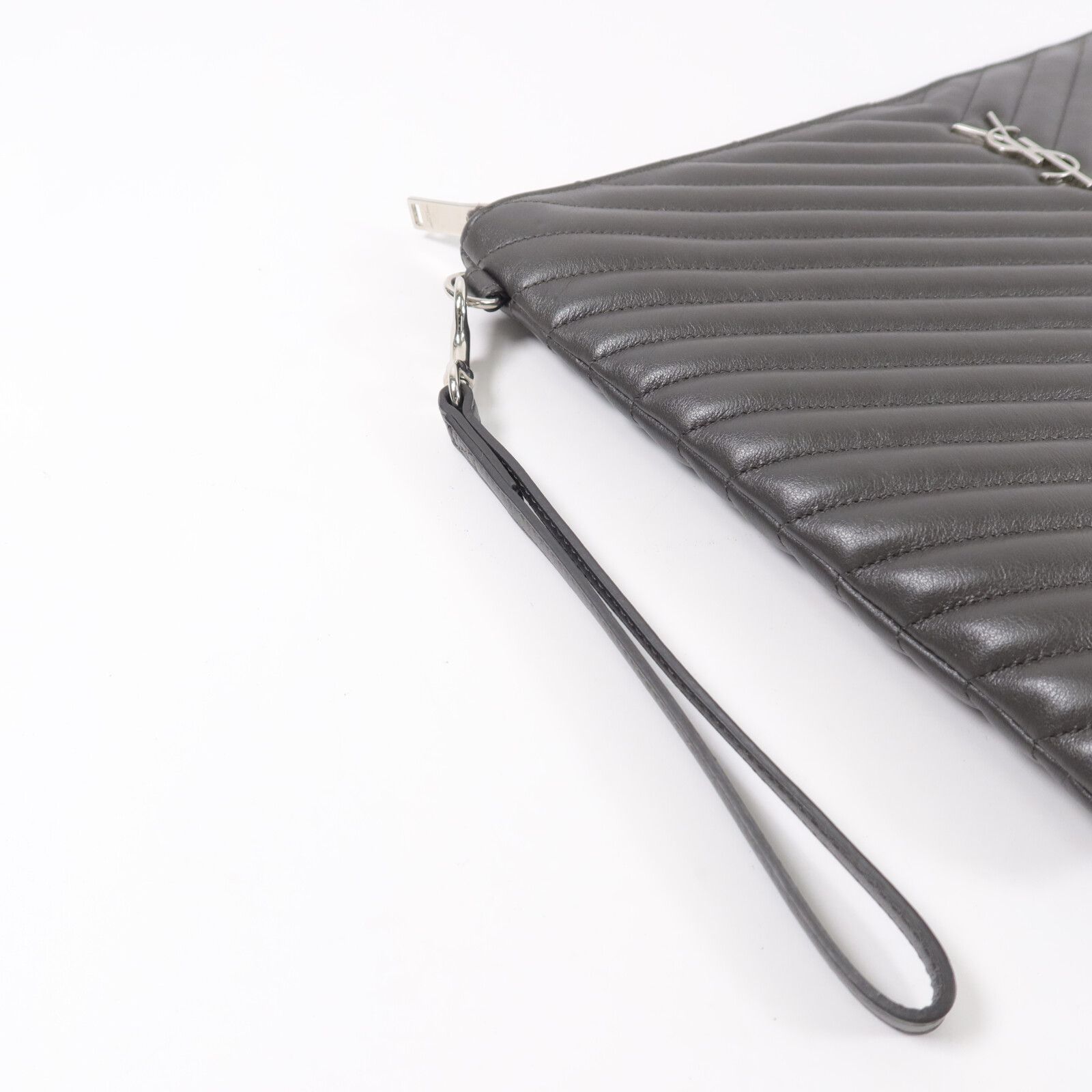 Cassandre Matelassé Large Pouch — view 8