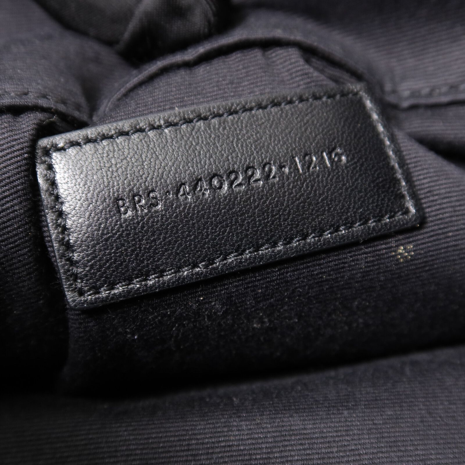 Cassandre Matelassé Large Pouch — view 9