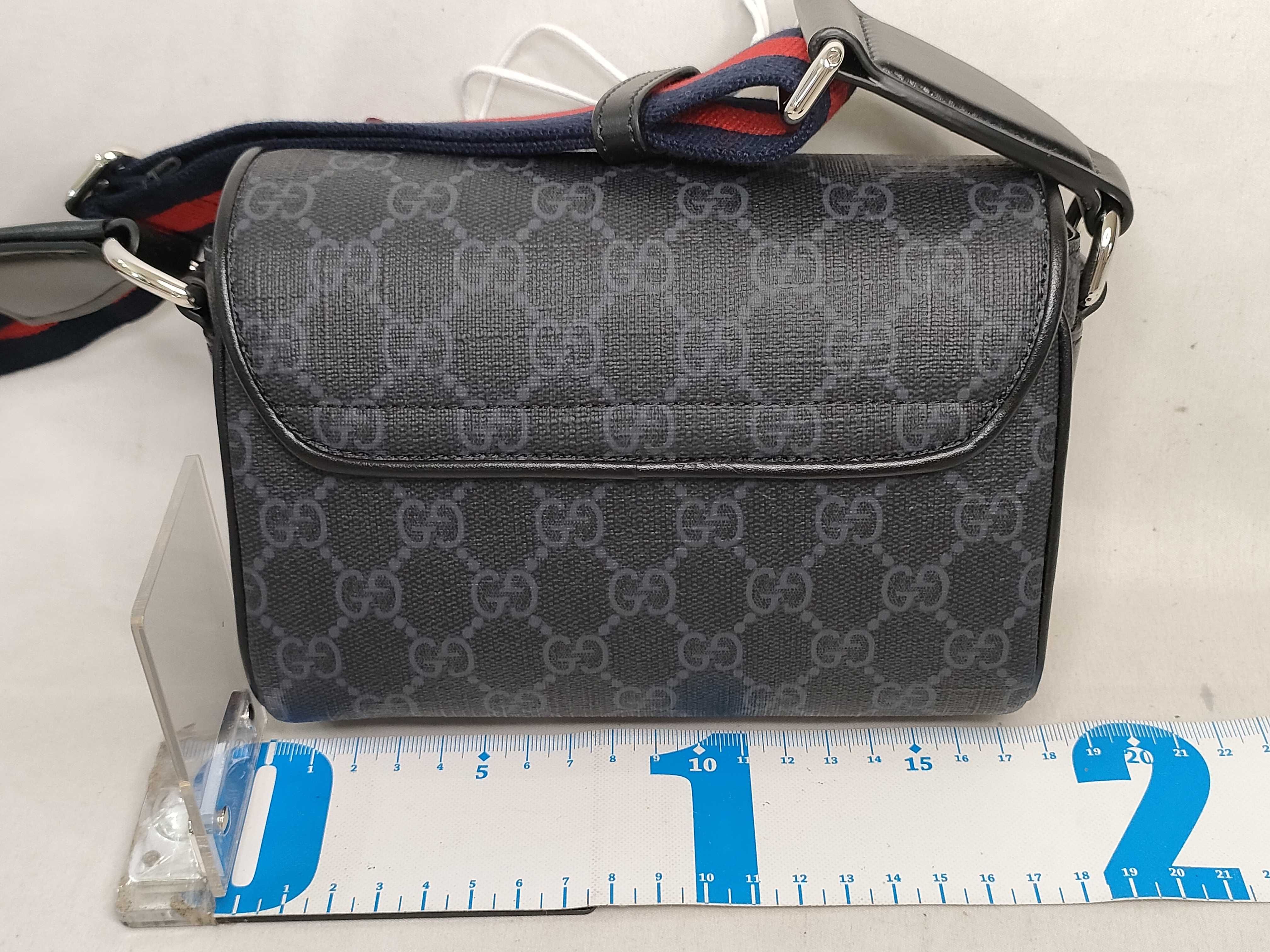 GG Supreme Unused GG Shoulder Bag with Sherry Strap — view 2