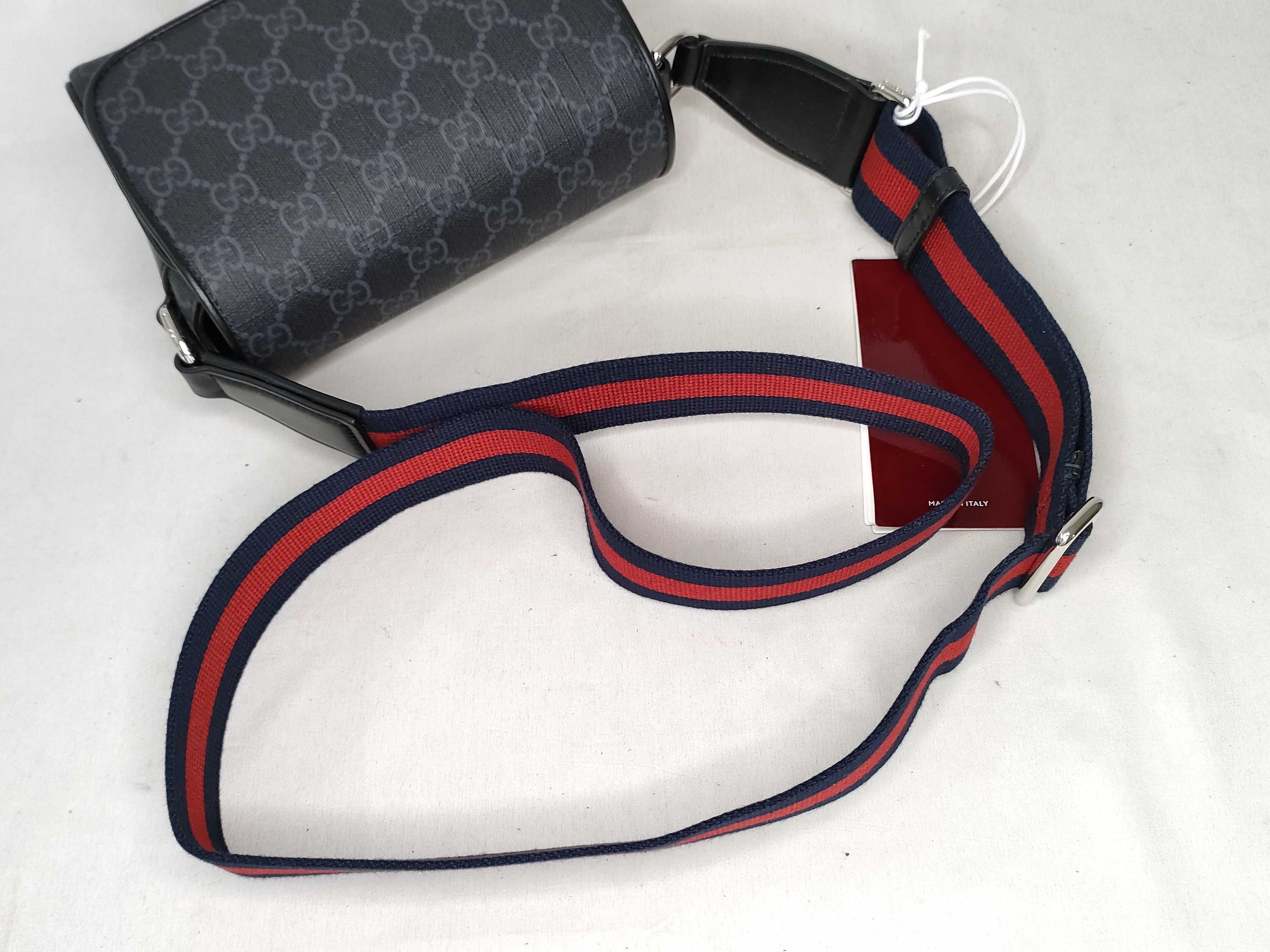 GG Supreme Unused GG Shoulder Bag with Sherry Strap — view 3