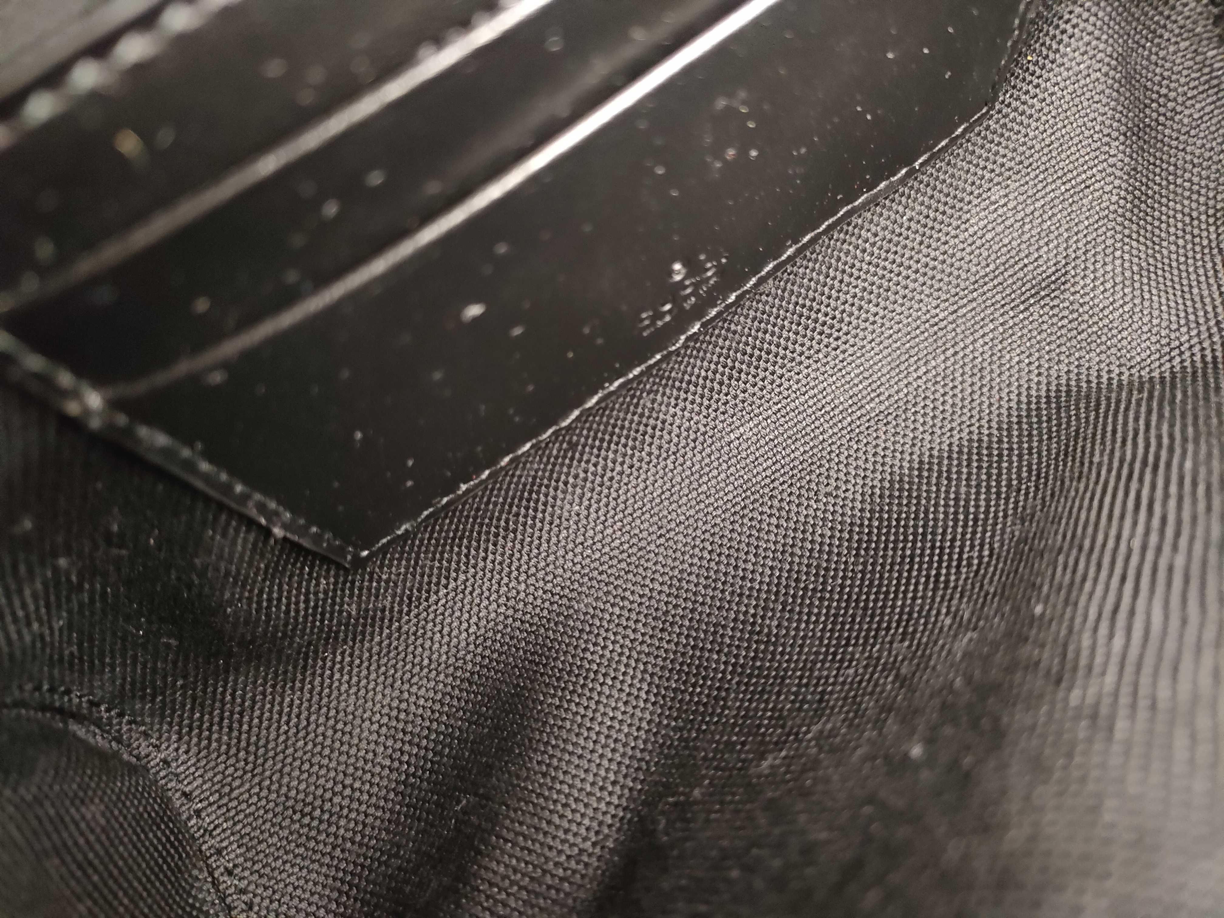 GG Supreme Unused GG Shoulder Bag with Sherry Strap — view 10