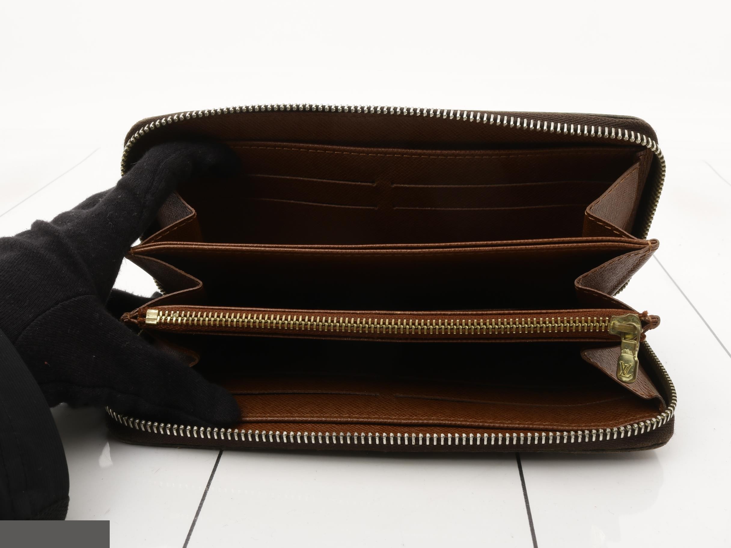 Zippy Wallet — view 4