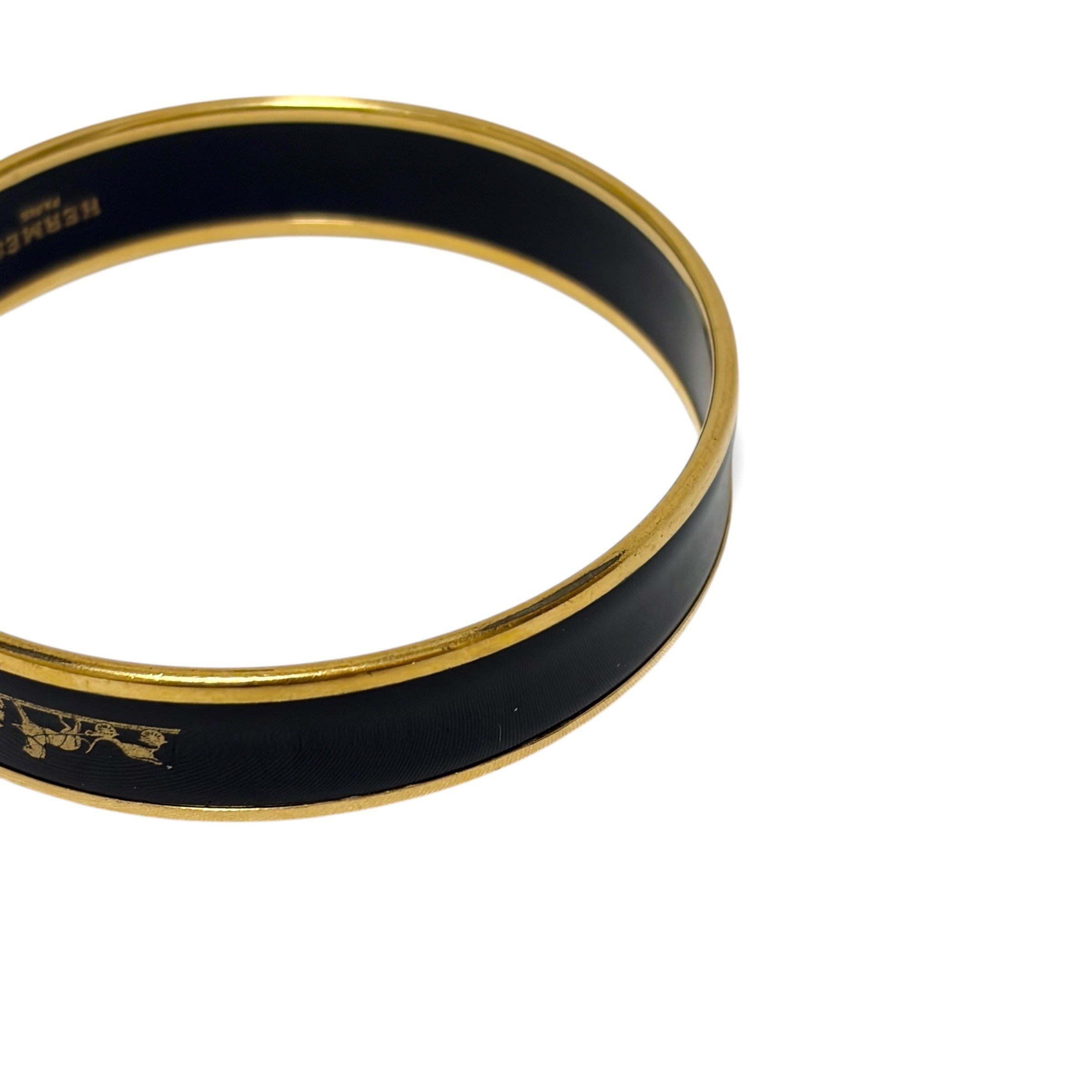 Enamel bangle, black and gold, wrist circumference approximately 21.5 cm — view 4
