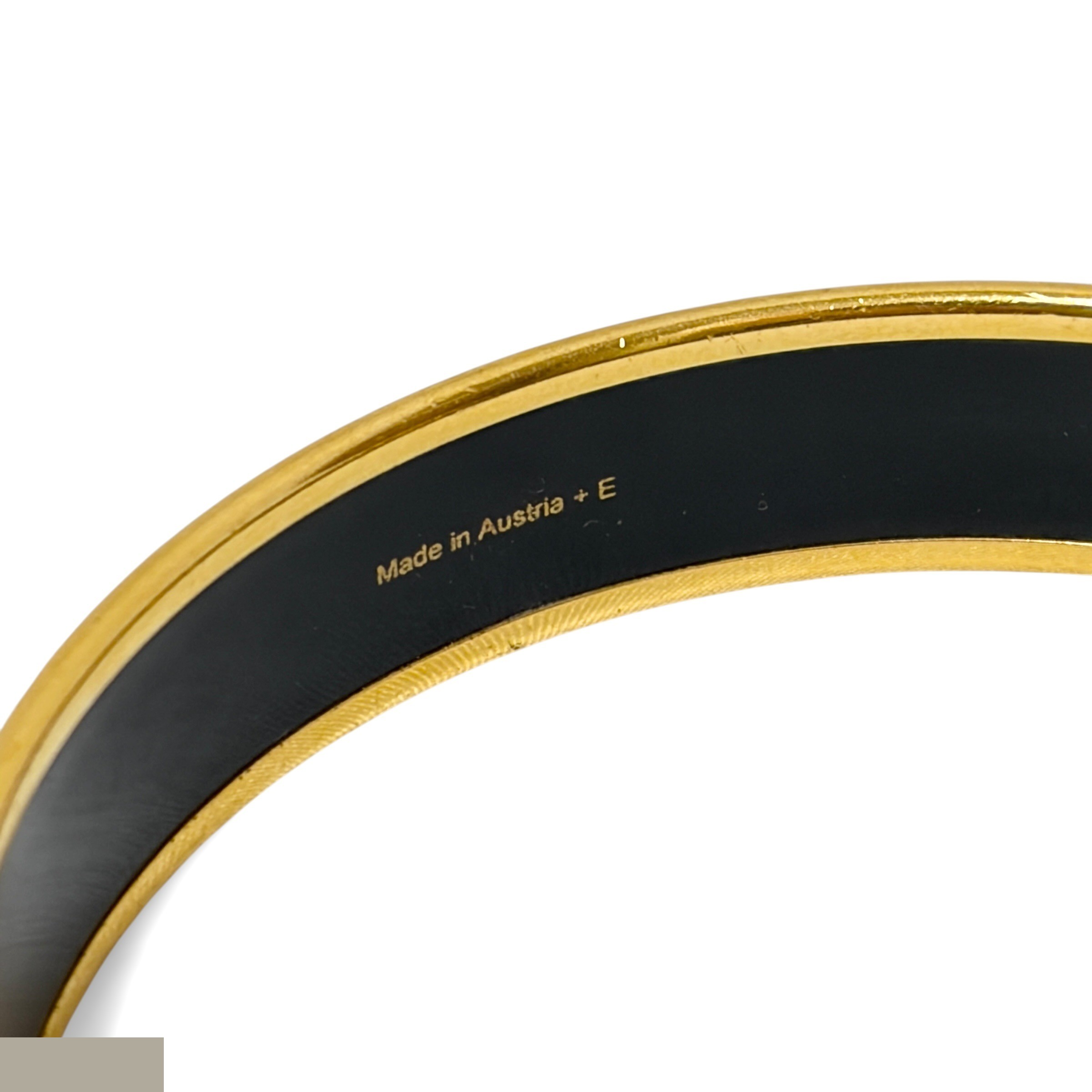 Enamel bangle, black and gold, wrist circumference approximately 21.5 cm — view 6