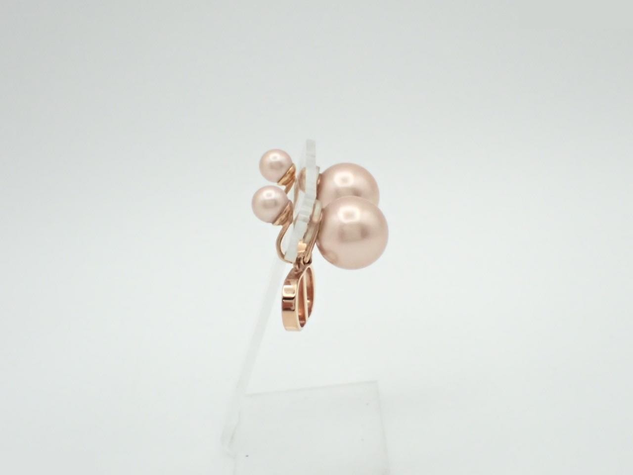 Gold earrings — view 3