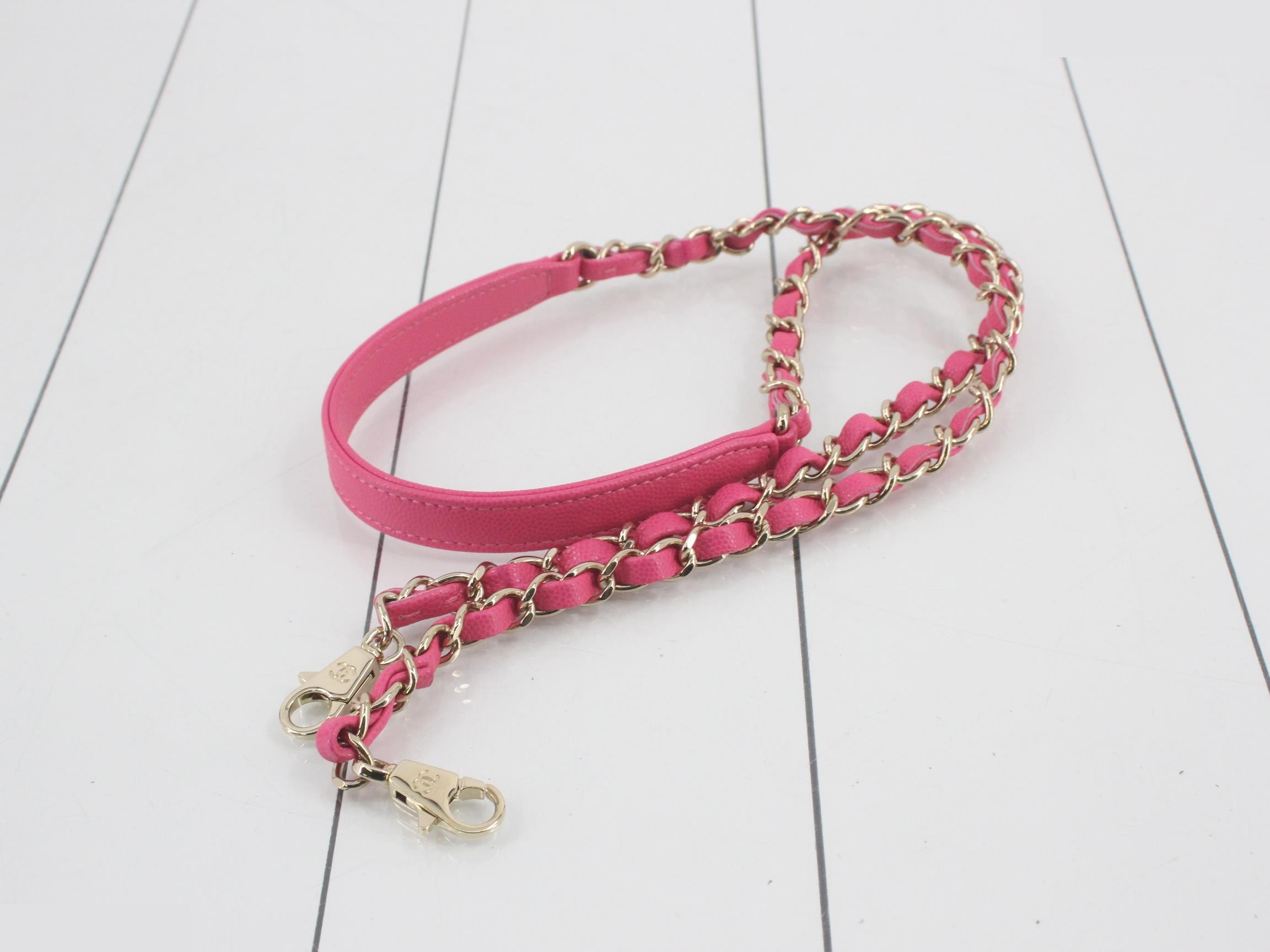 Caviar leather chain shoulder bag, pink, gold hardware. — view 7