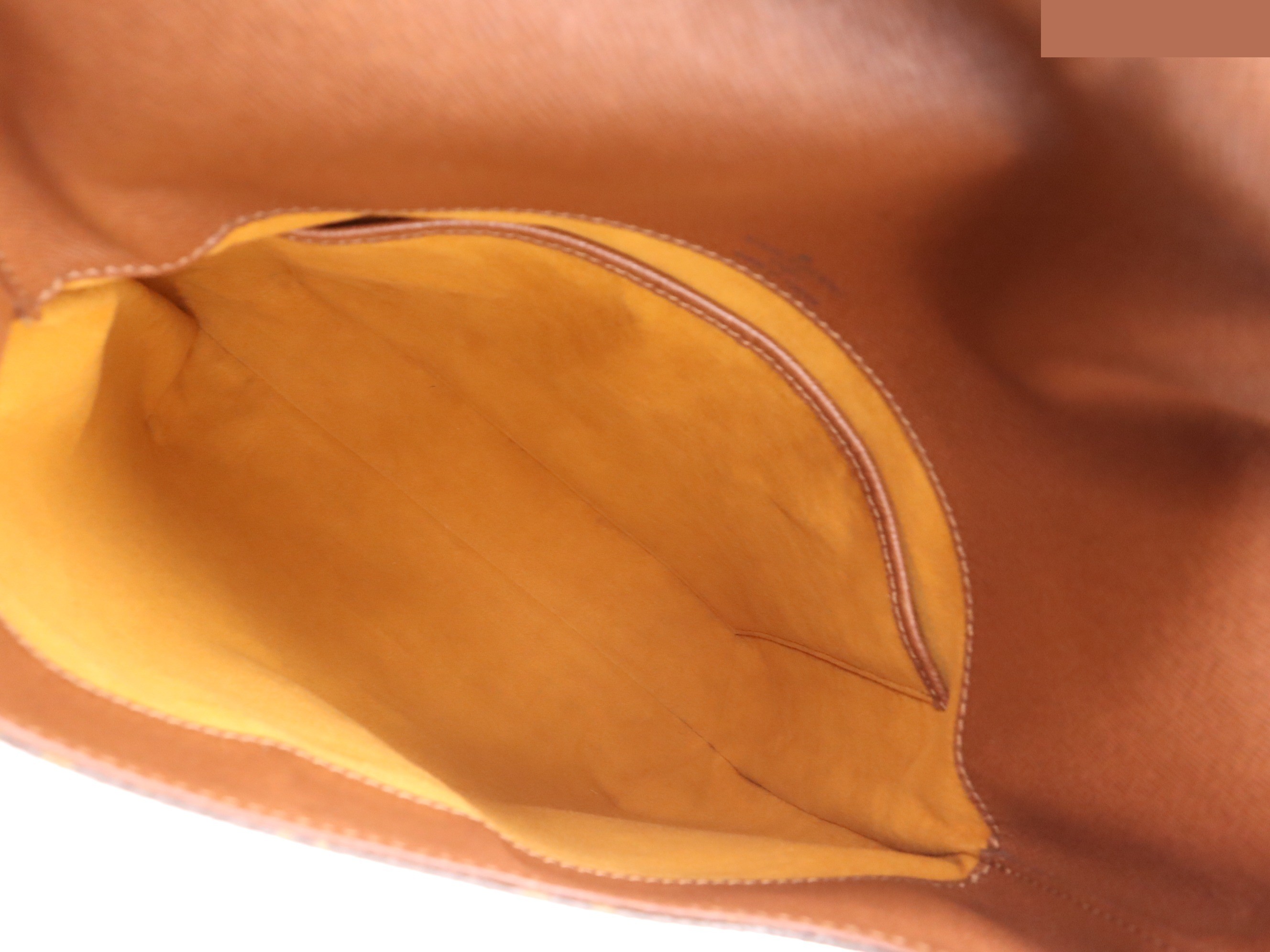 Musette — view 7