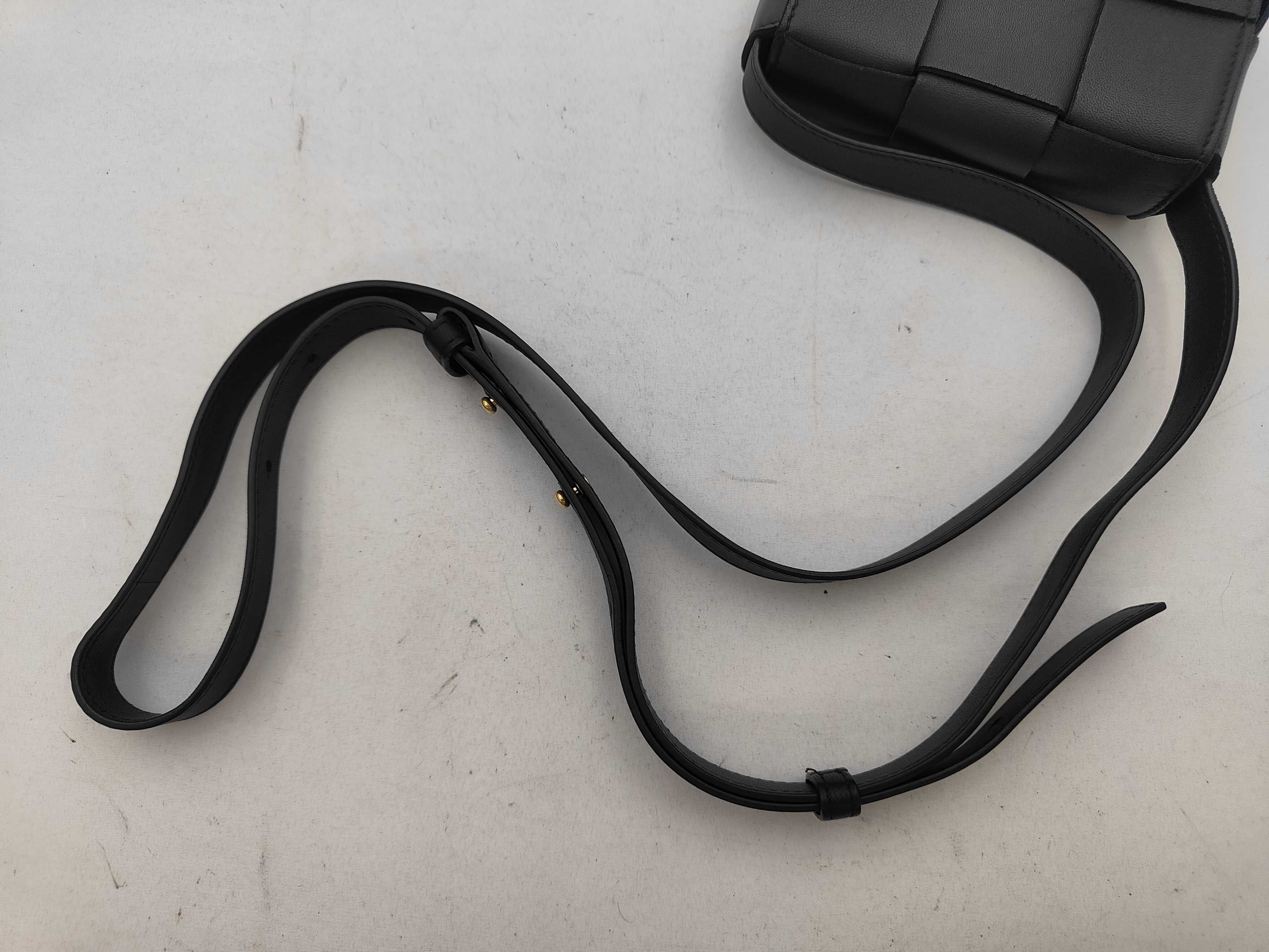 Maxi Intrecciato Black Shoulder Bag — view 3