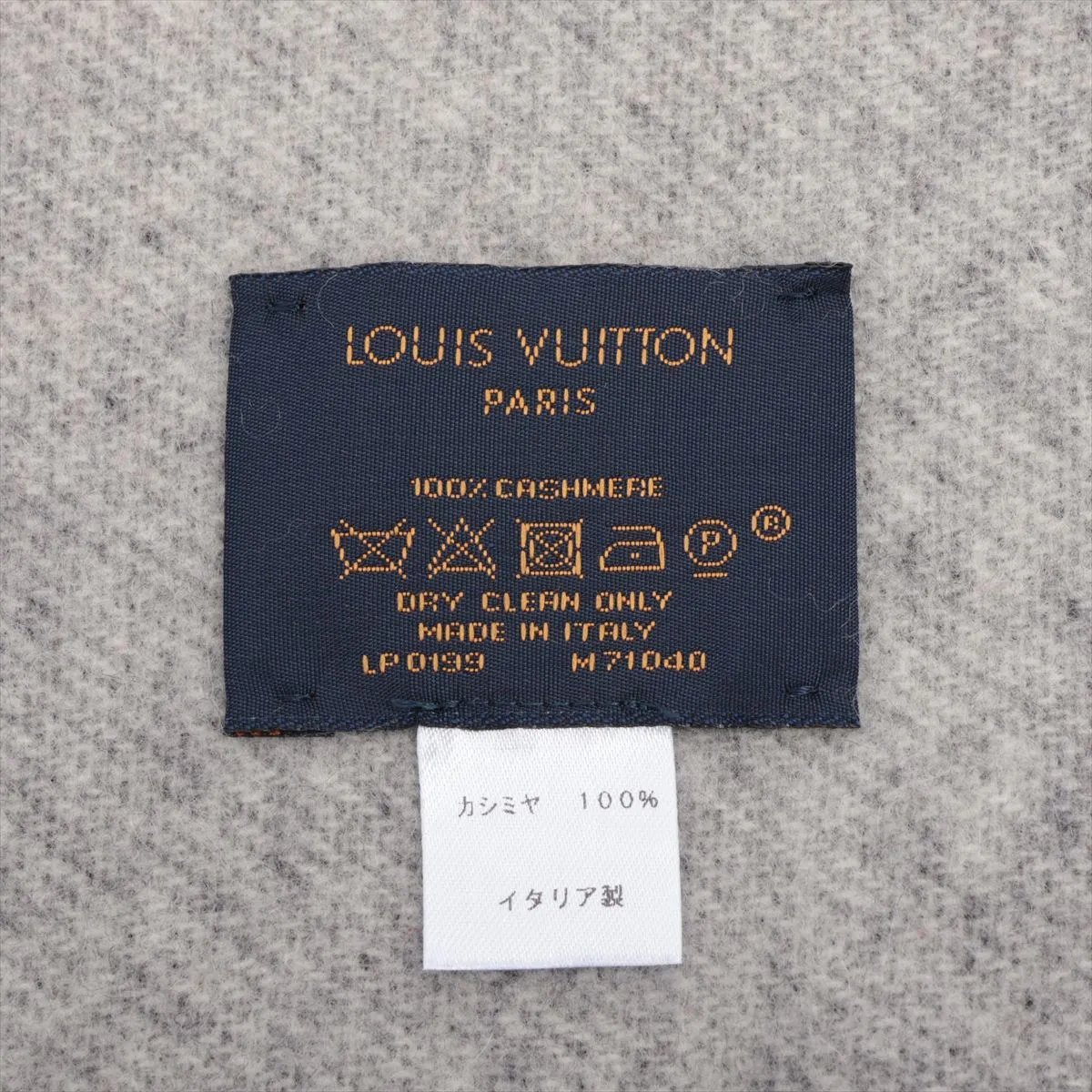 M71040 Escharp Reykjavik LP0199 Muffler Cashmere Black x Gray Thread Fluff — view 3