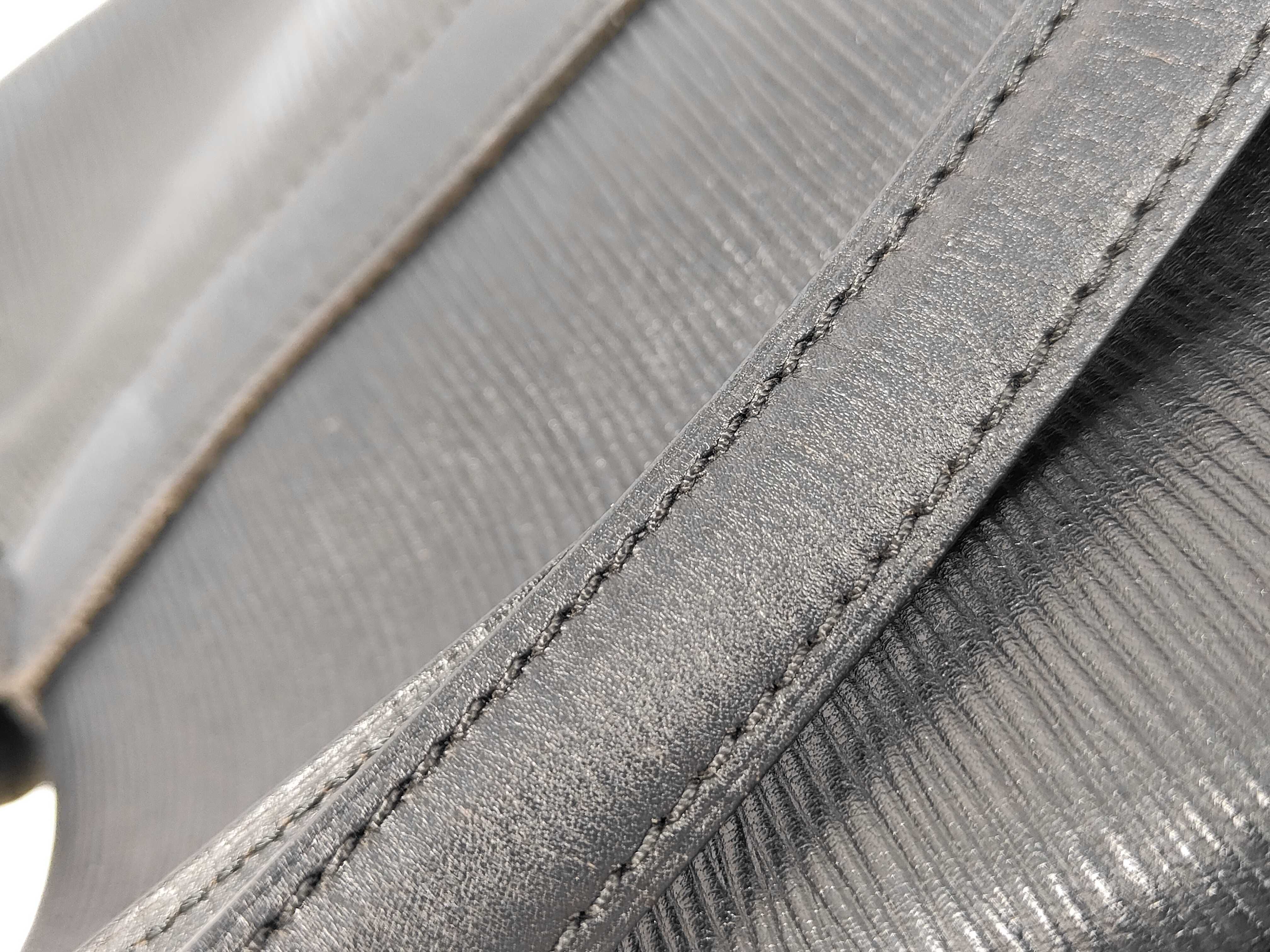 Epi Randonee Noir Shoulder Bag — view 7