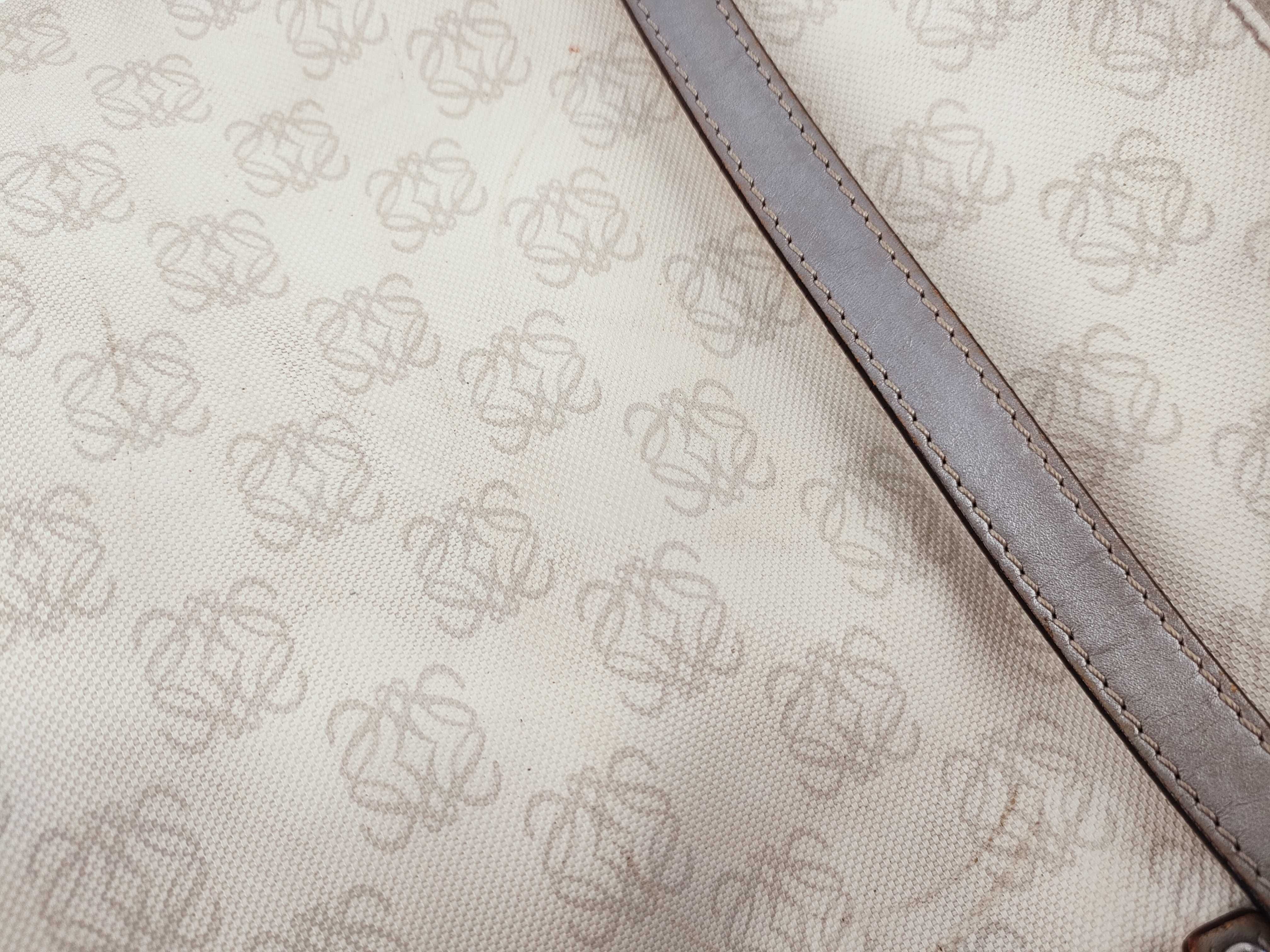 shoulder bag — view 15