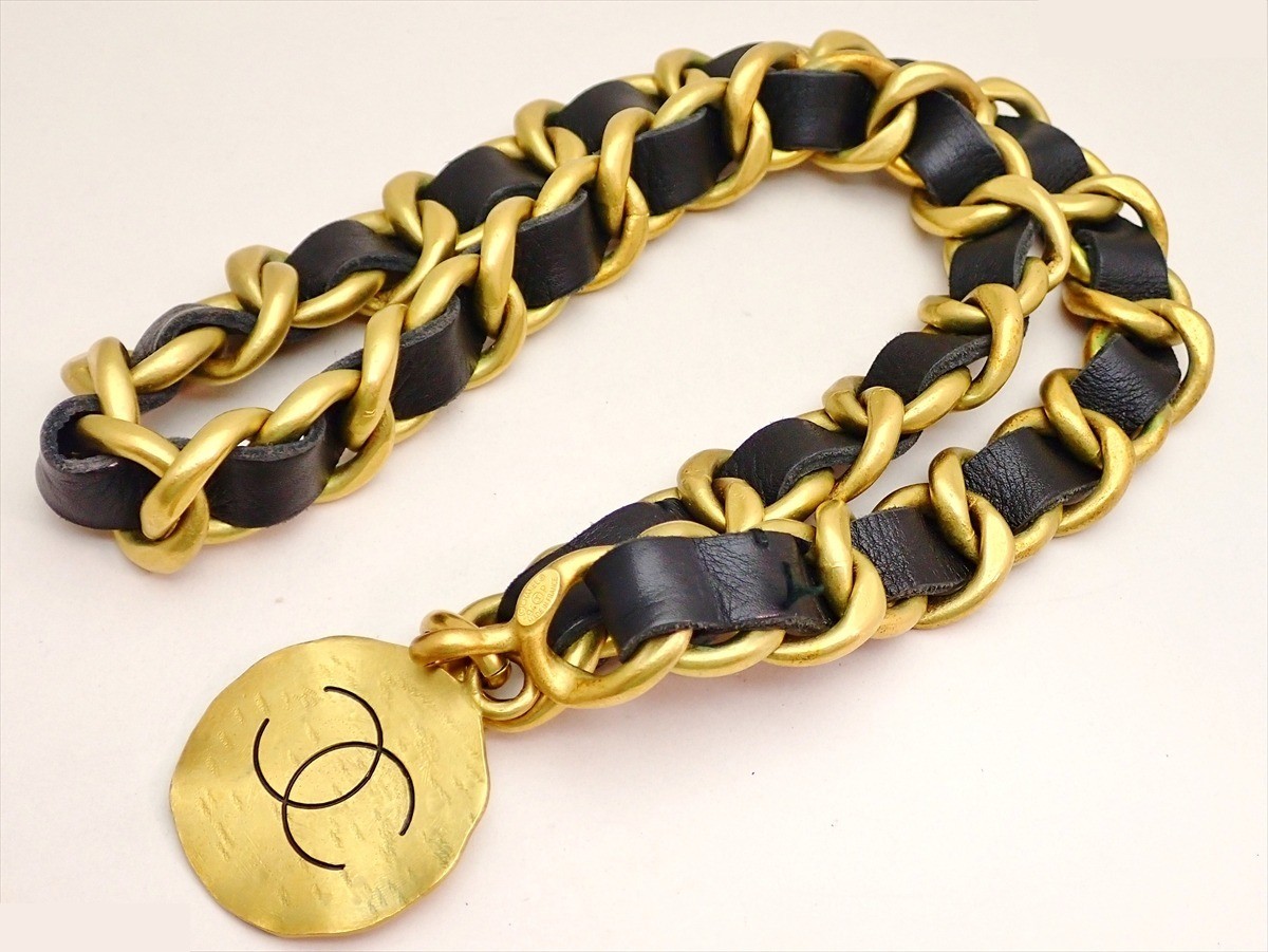 Stamped 94P, Coco Mark, leather chain, with box, total length approximately 80cm. — view 2