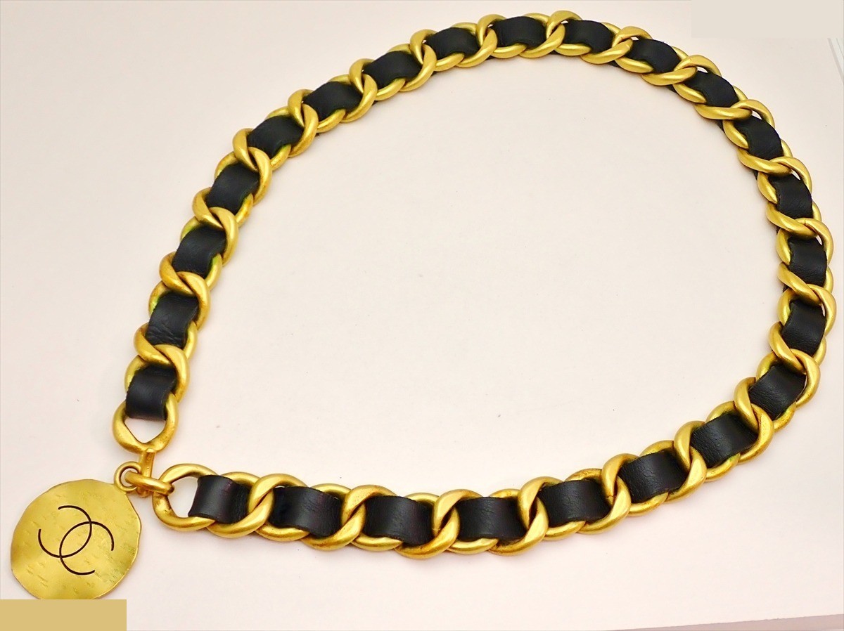 Stamped 94P, Coco Mark, leather chain, with box, total length approximately 80cm. — view 4