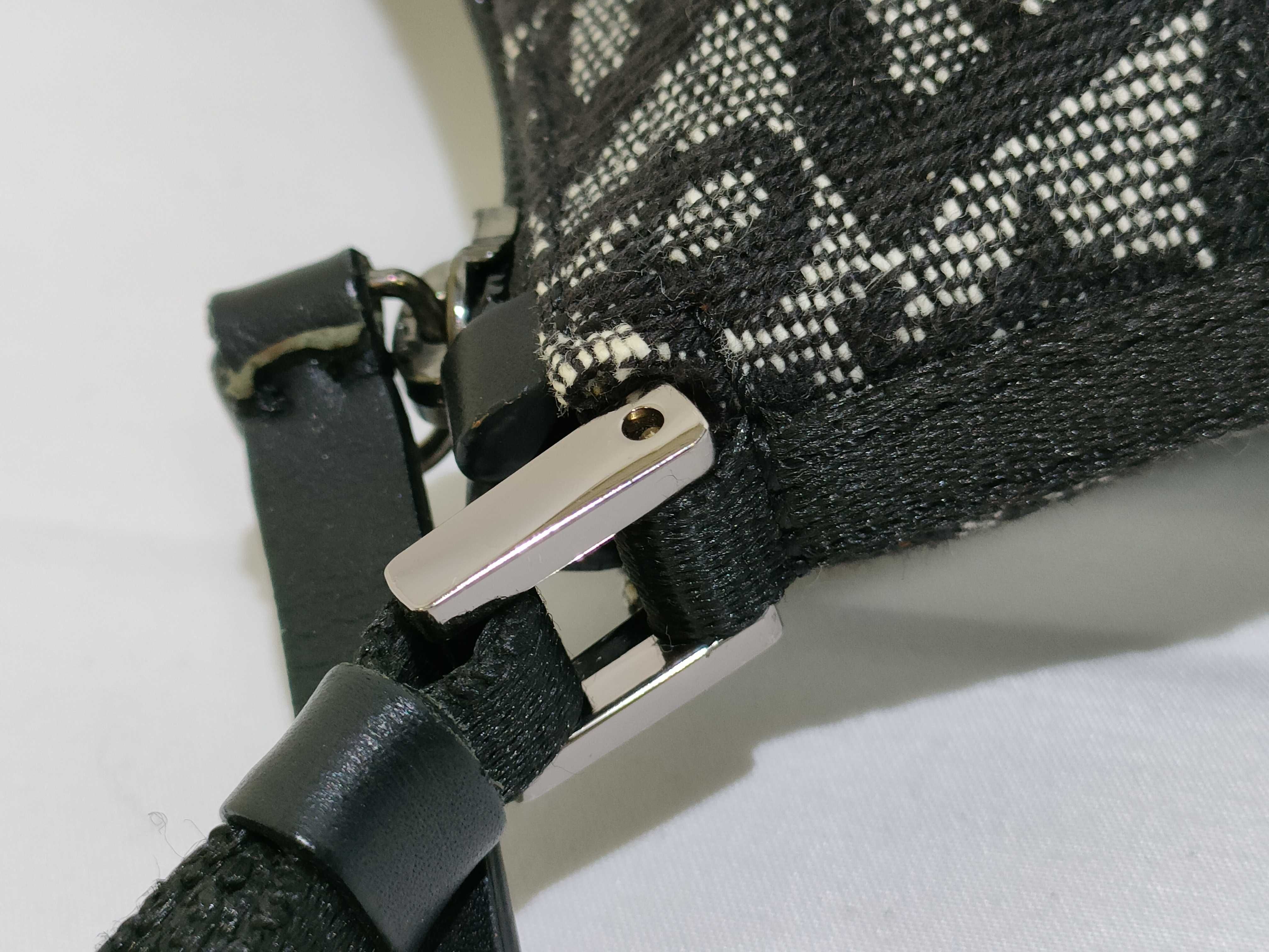 Trotter Christian Dior Trotter Canvas x Leather Shoulder Bag Navy Shoulder Bag — view 5