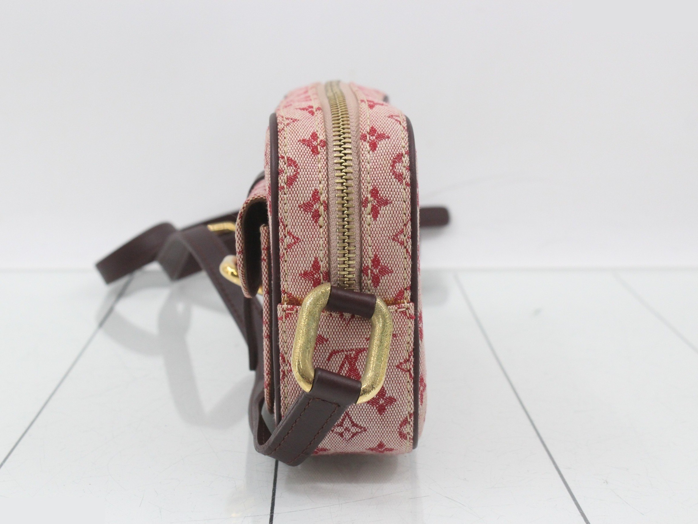 Juliet MM Cherry Shoulder Bag — view 3