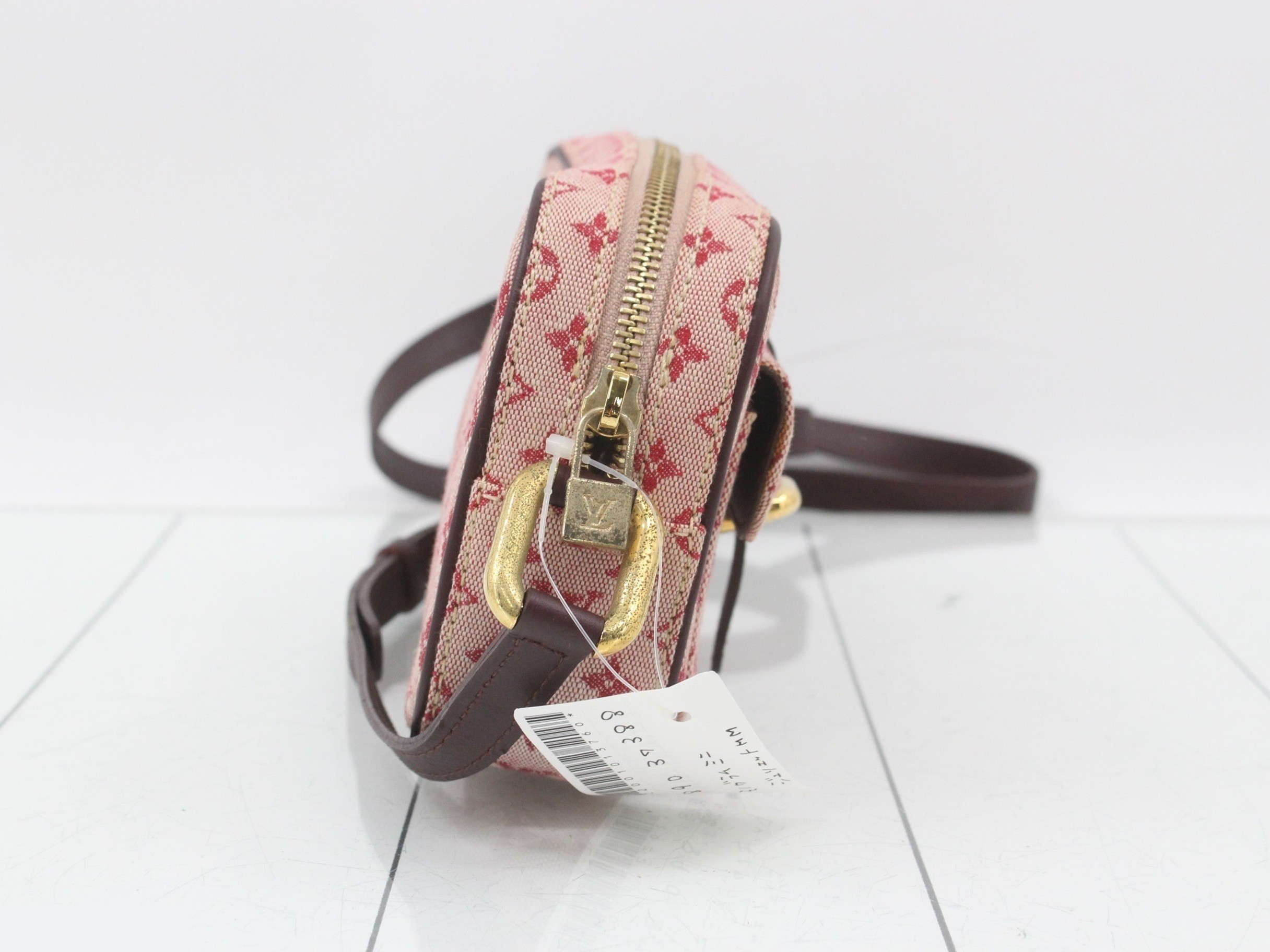 Juliet MM Cherry Shoulder Bag — view 4