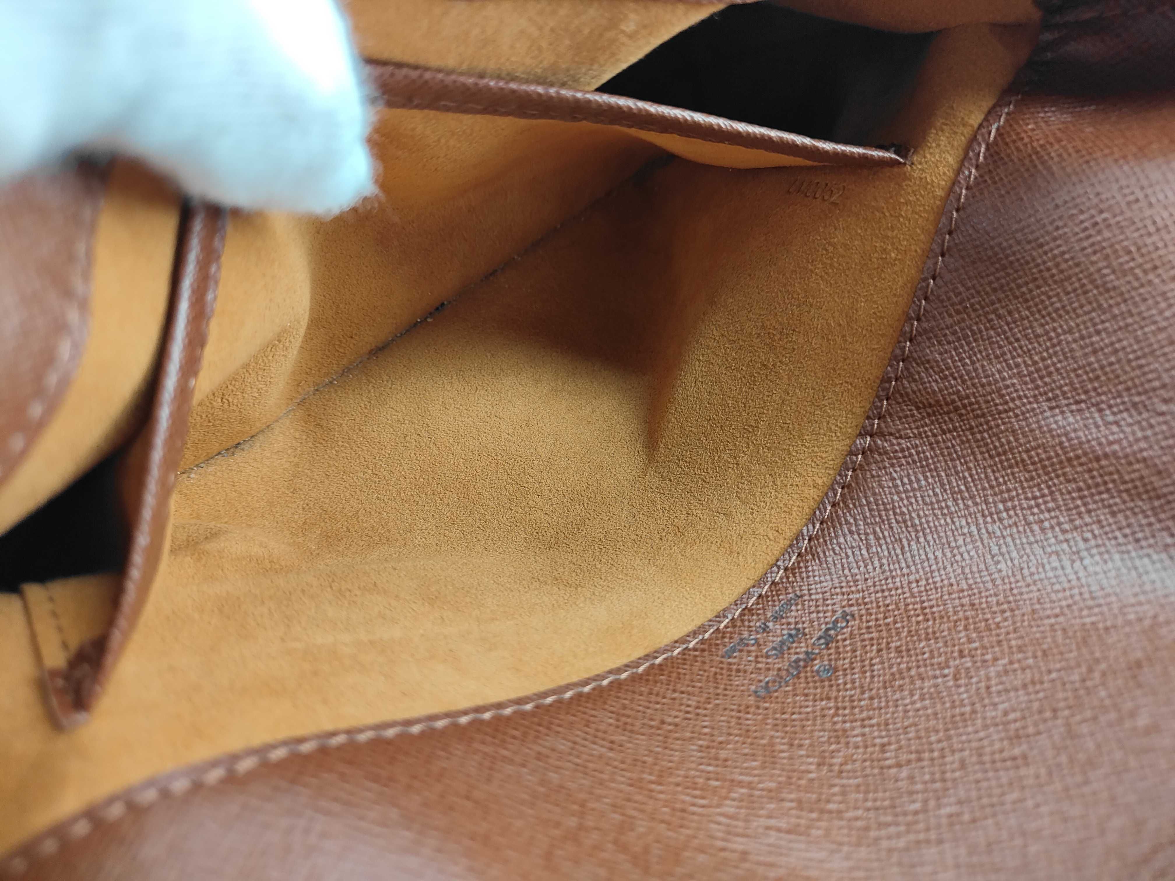 Monogram LOUIS VUITTON M51257 Musette Tango Shoulder Bag — view 11