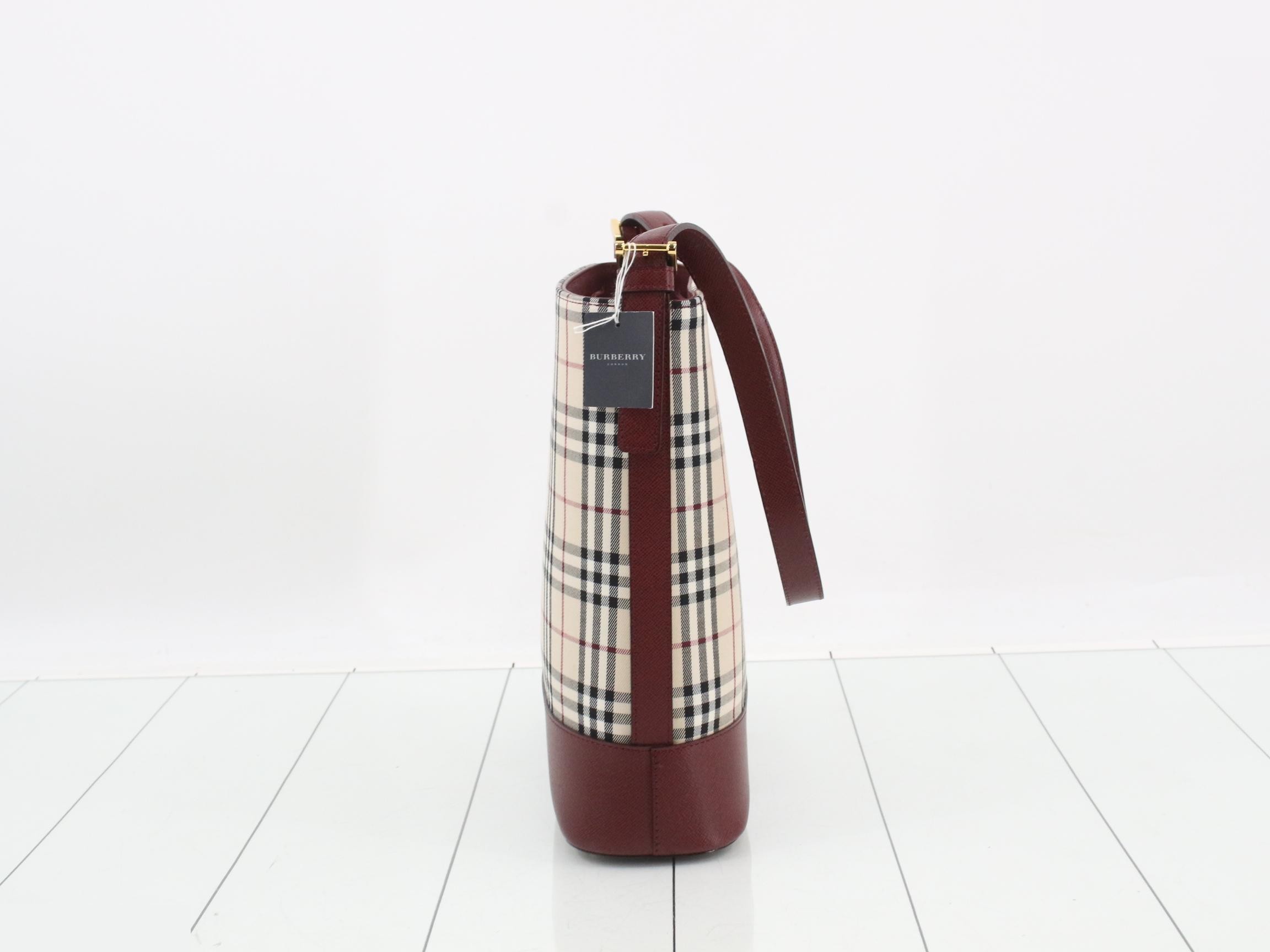 Other lines: Bags/Shoulder bags, with tags. — view 4