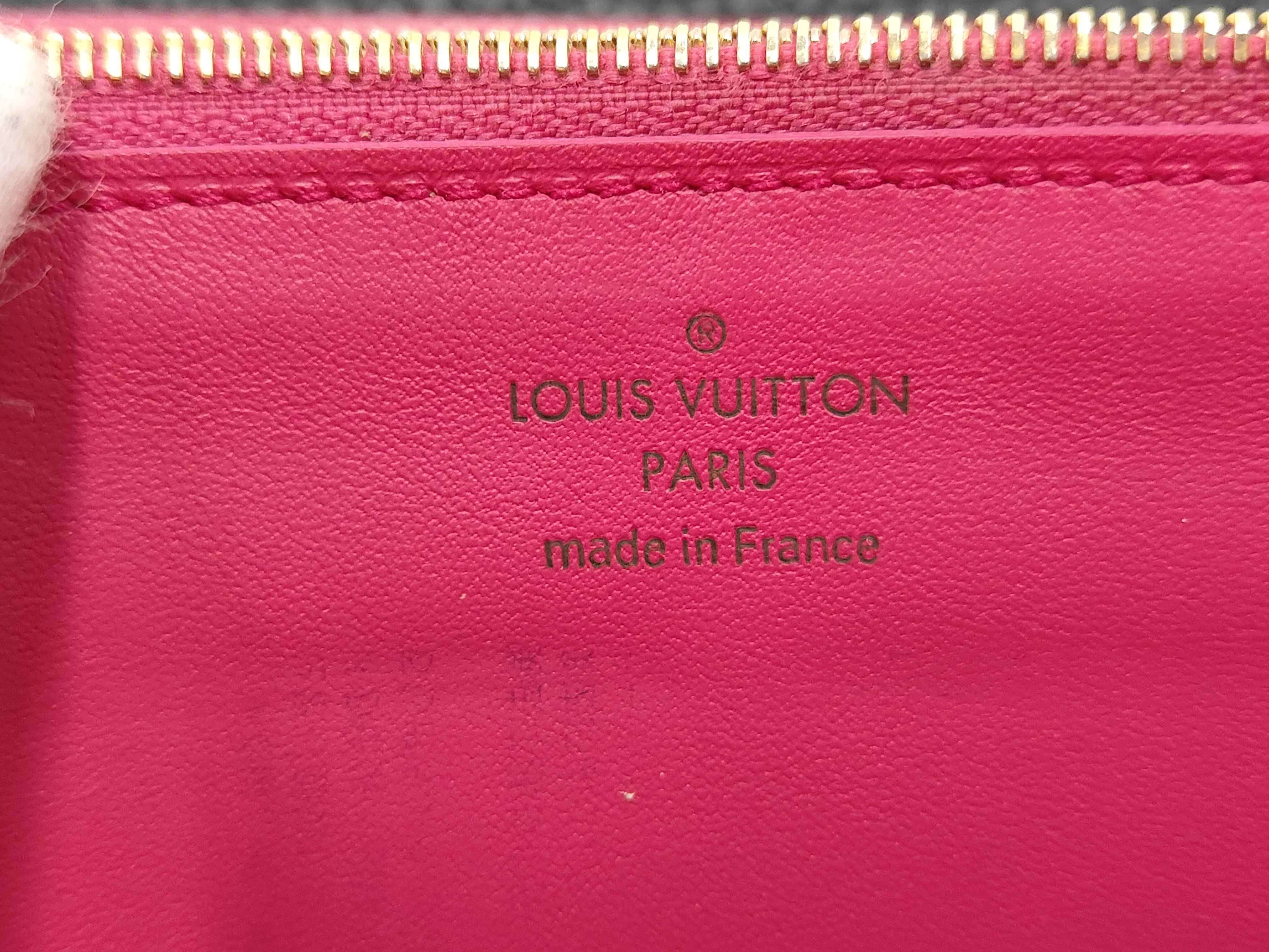 M61248 Taurillon Leather Portefeuille Capucines Noir Wallet — view 12