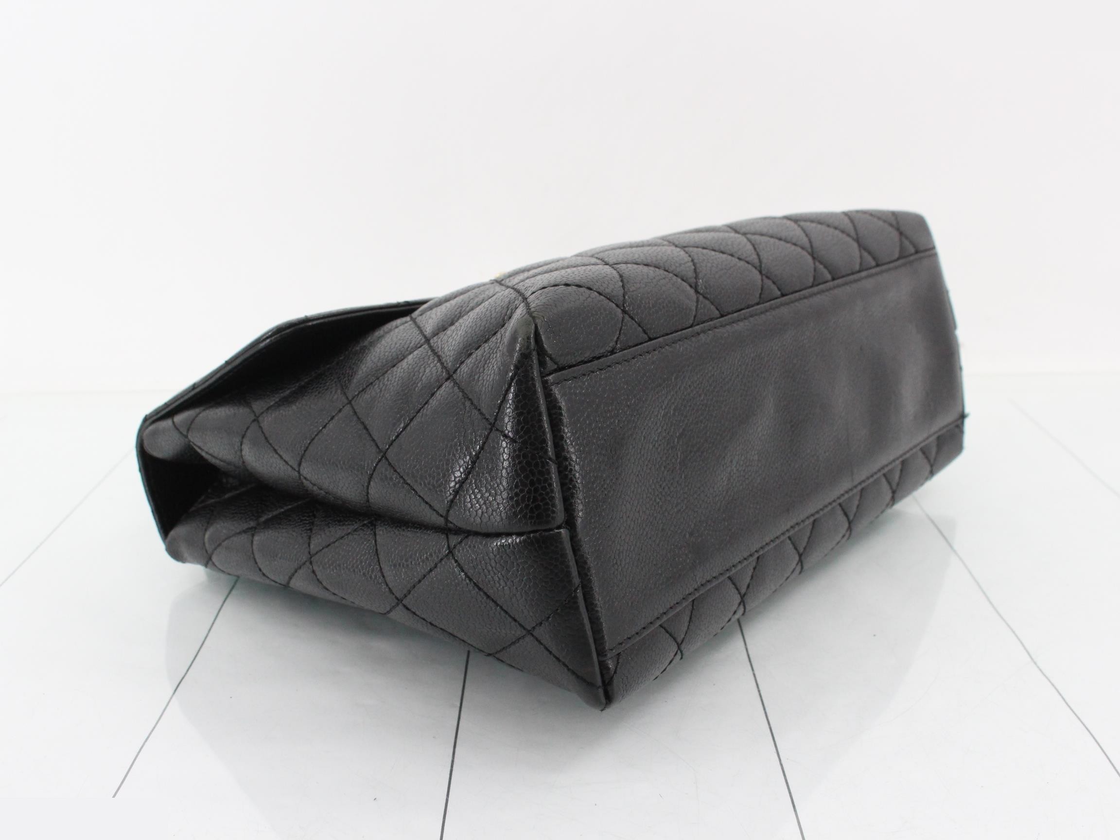 Matelassé trapezoid handbag, caviar leather, black — view 5