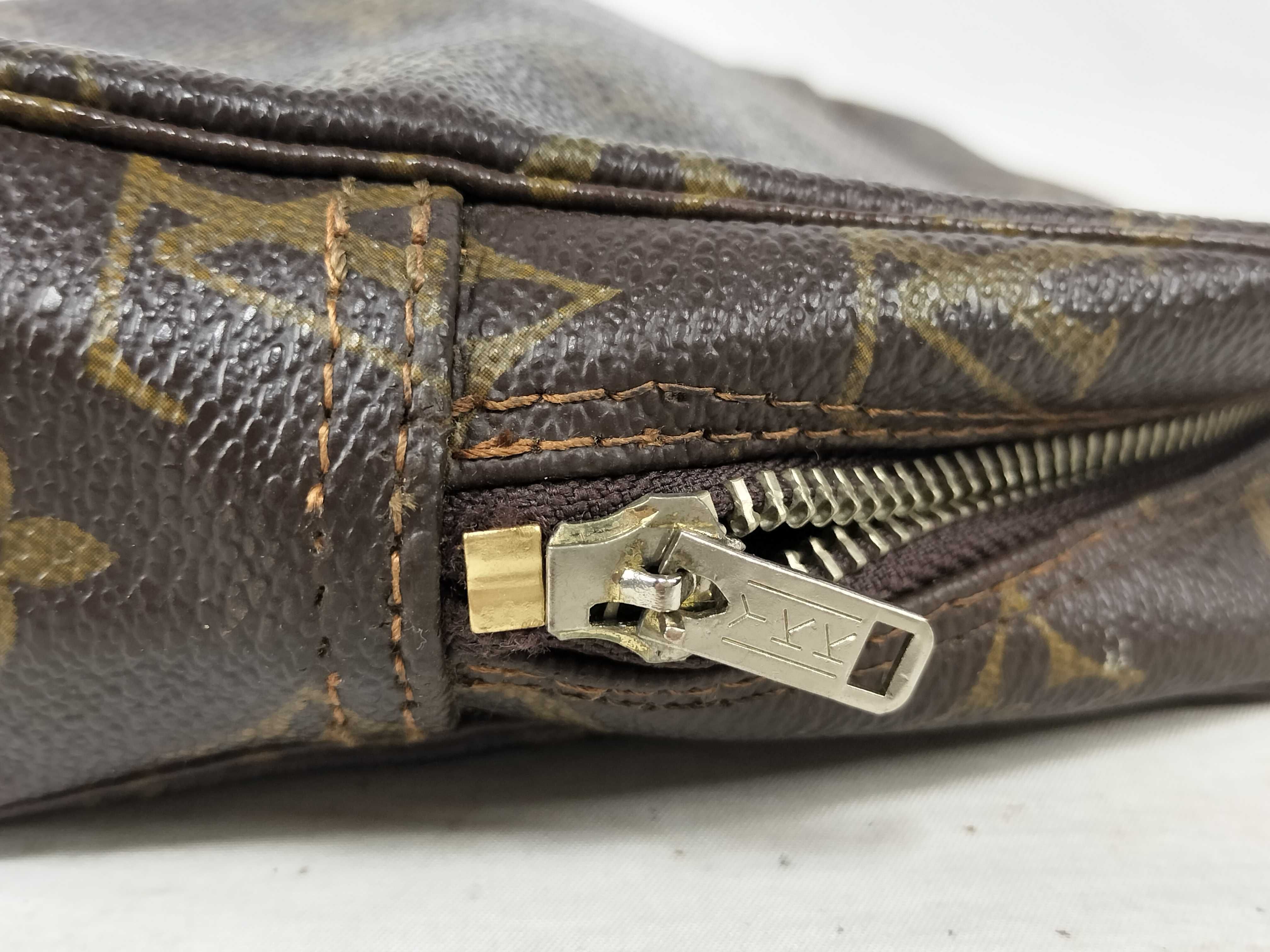 Monogram Louis Vuitton Trousses Toilette 23 Monogram M47524 Second Bag — view 15