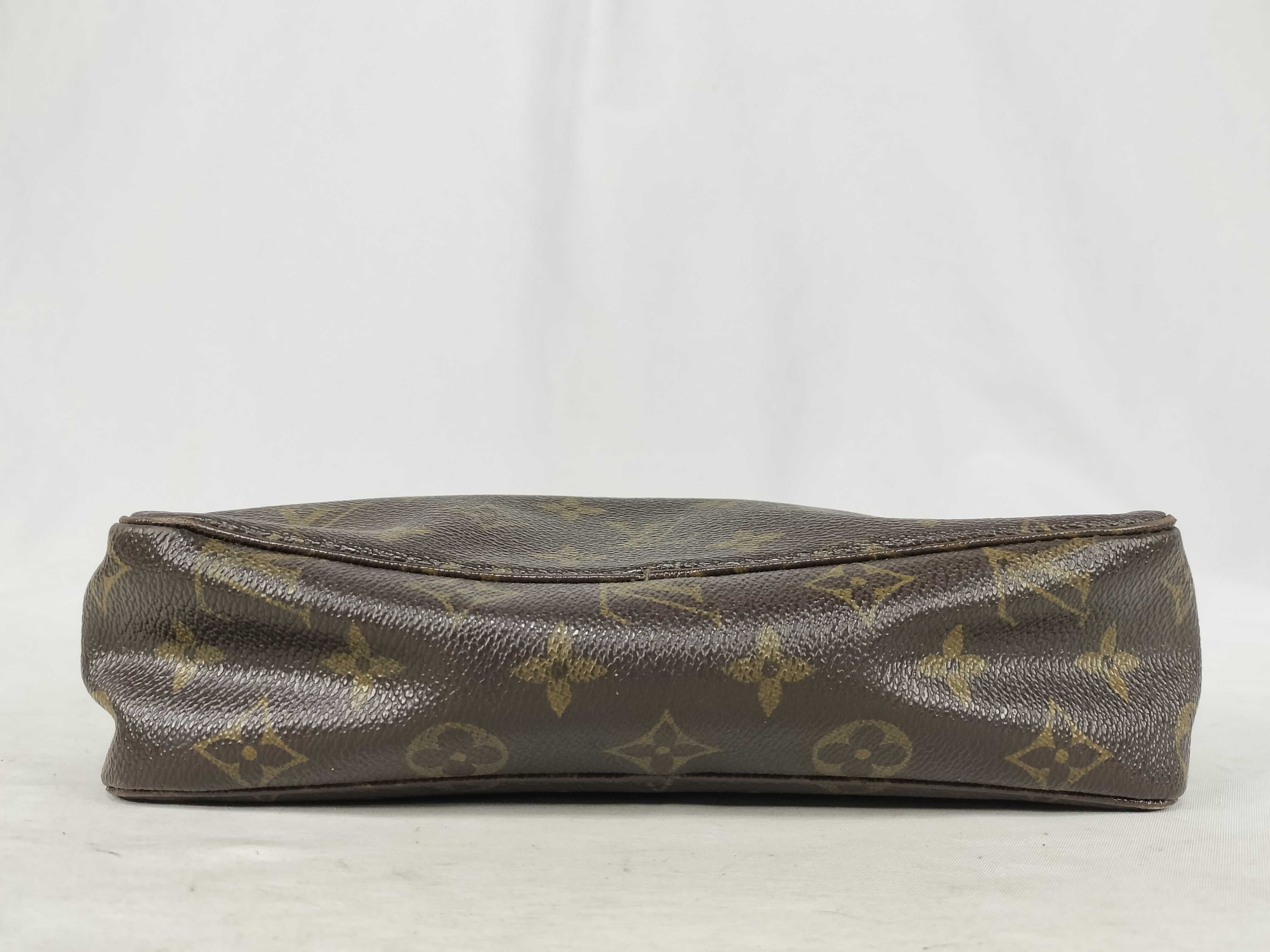 Monogram Louis Vuitton Trousses Toilette 23 Monogram M47524 Second Bag — view 5