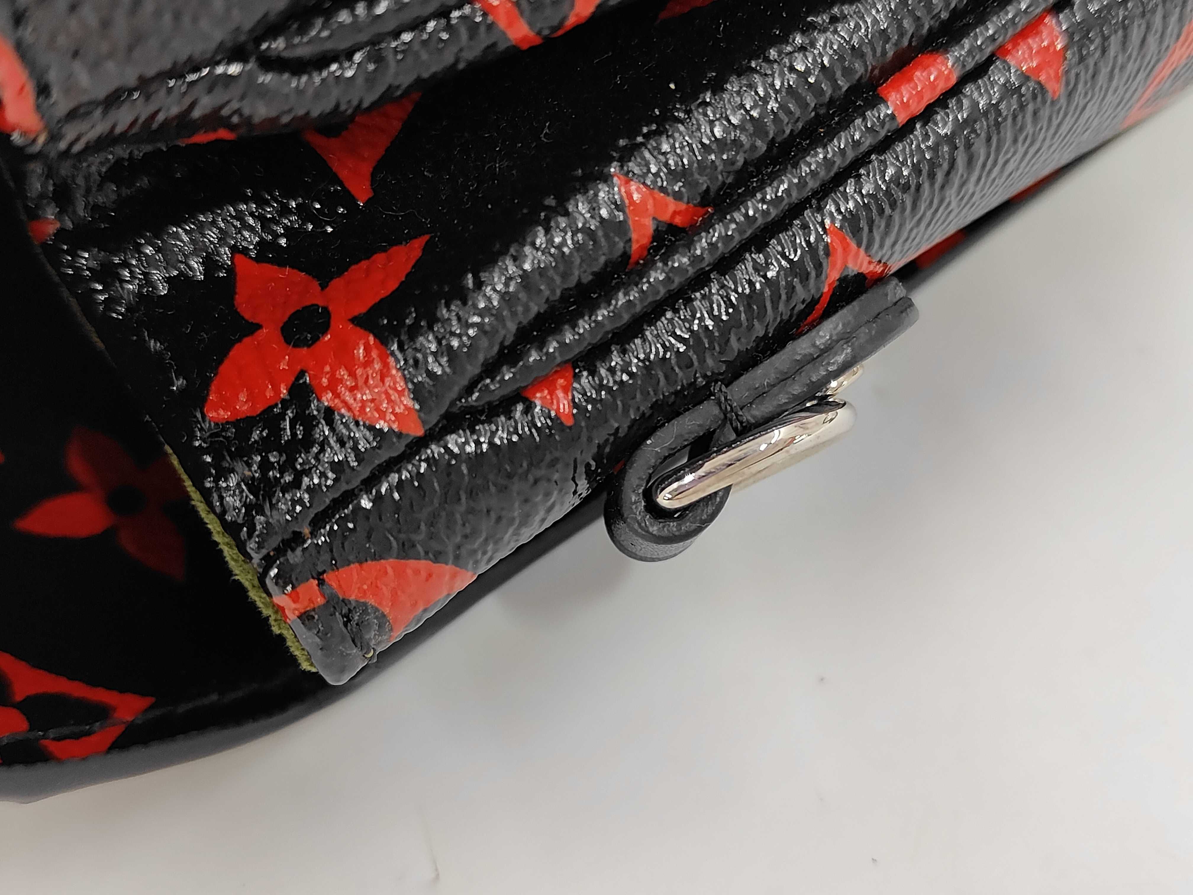 Monogram Infrarouge Pochette Métis Shoulder Bag — view 5