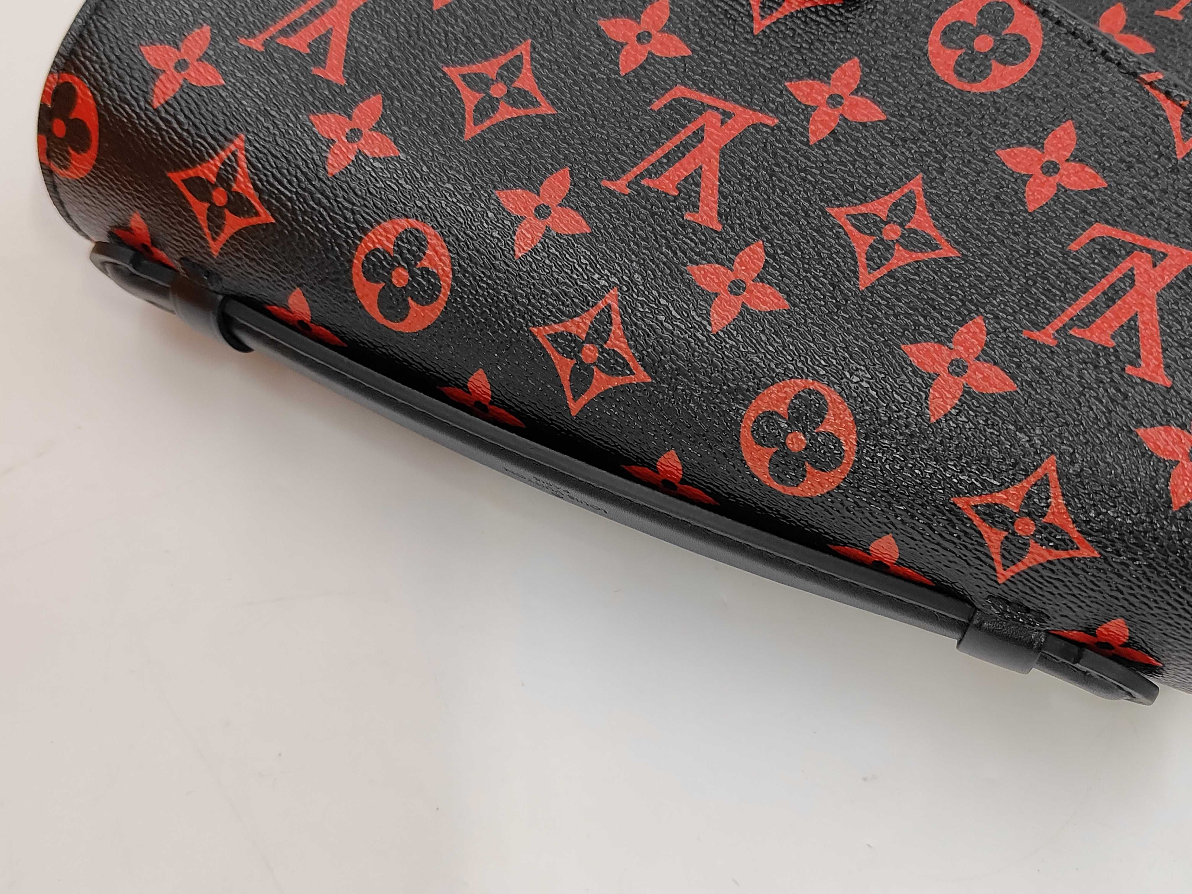 Monogram Infrarouge Pochette Métis Shoulder Bag — view 6