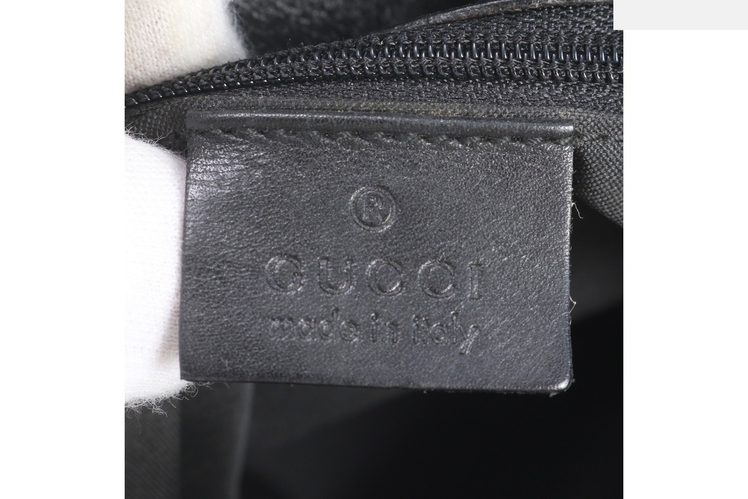 GG Suede 001-3307 Leather Shoulder Bag (Crossbody) — view 8