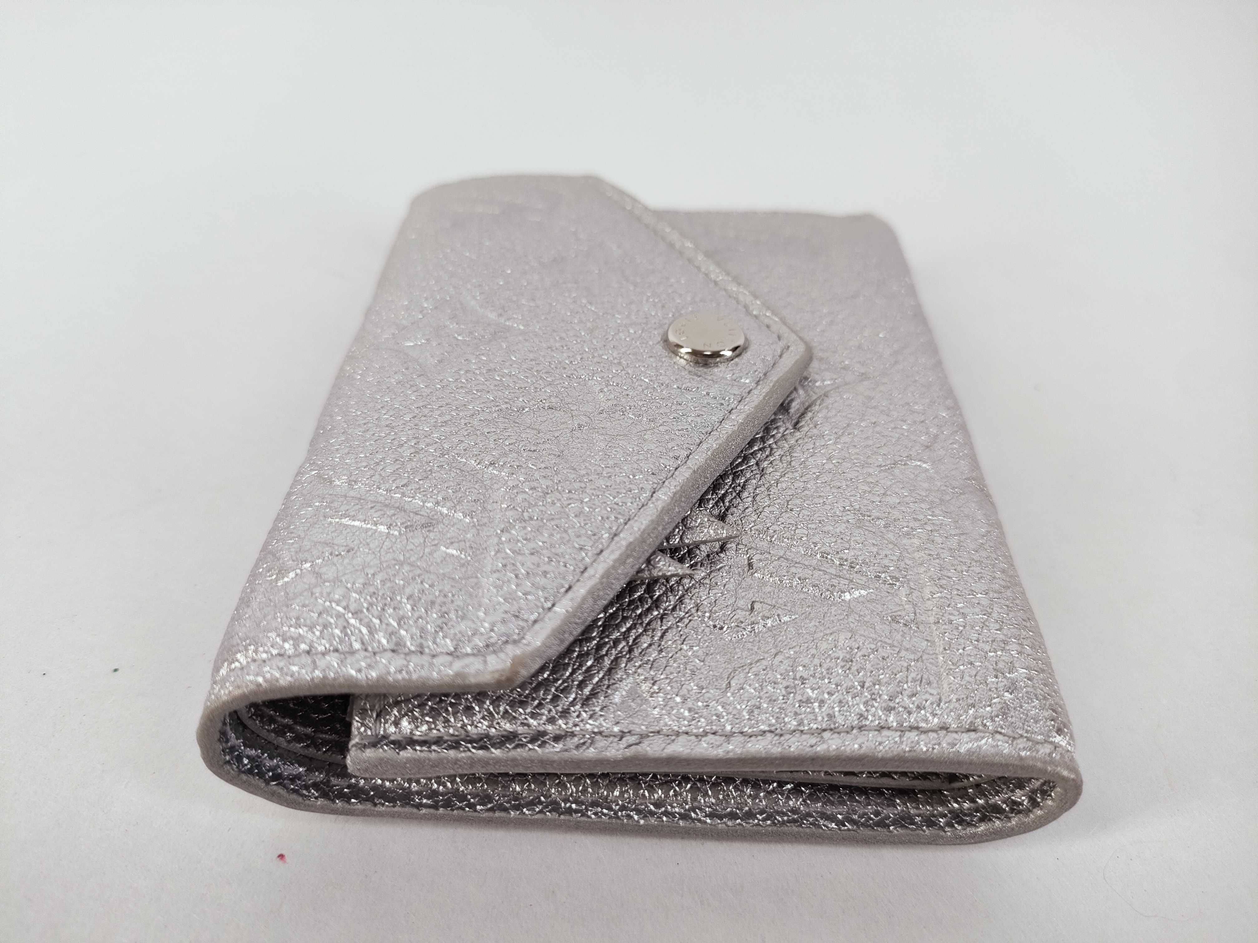 Monogram Empreinte M26896 Portefeuille Victorine Empreinte Silver Wallet — view 6