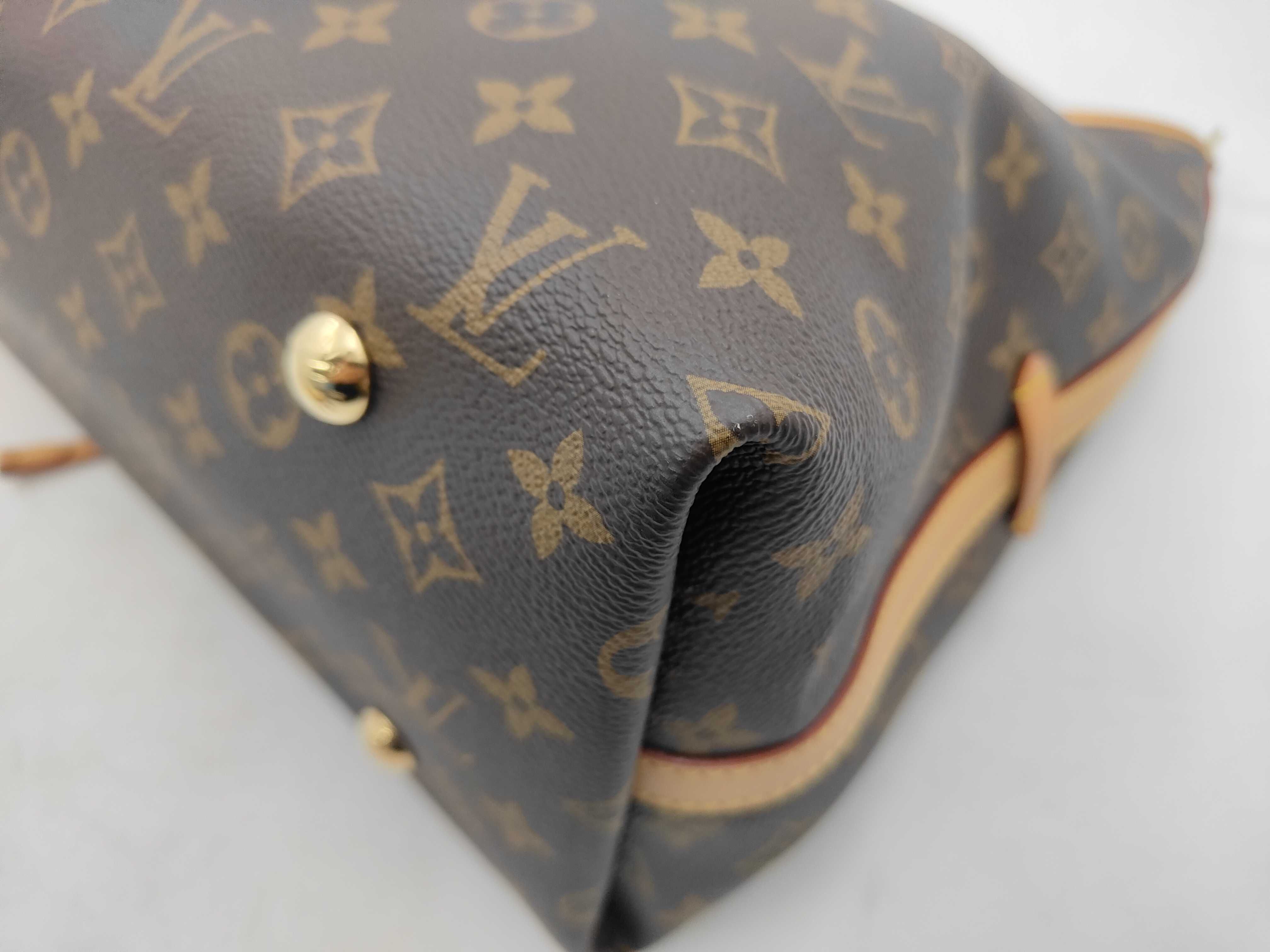 M46203 Monogram Carryall NM PM Bag — view 3