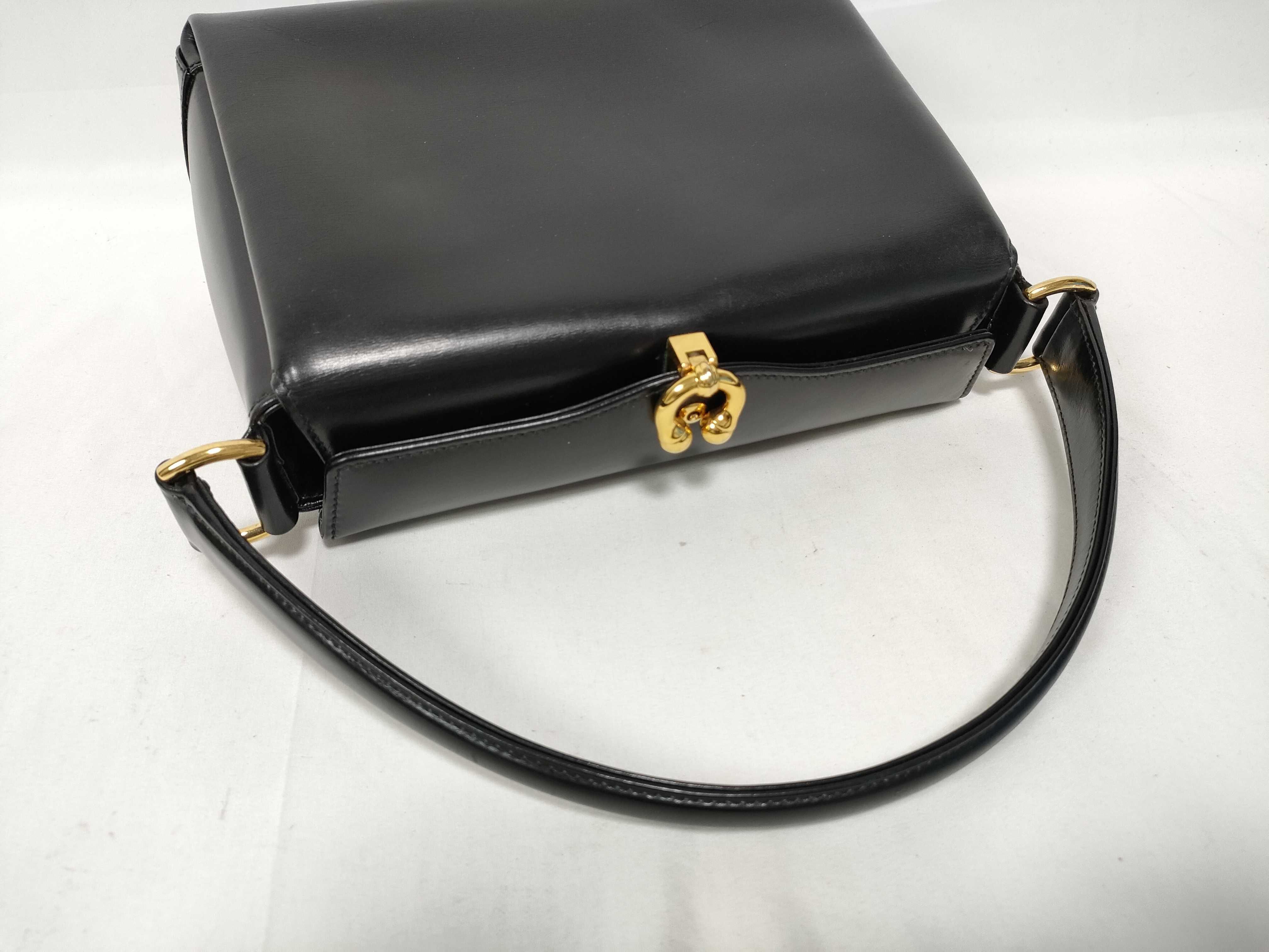 Calfskin Black with Gold Hardware Closure One-Shoulder Bag (000.2026.0269) — view 8