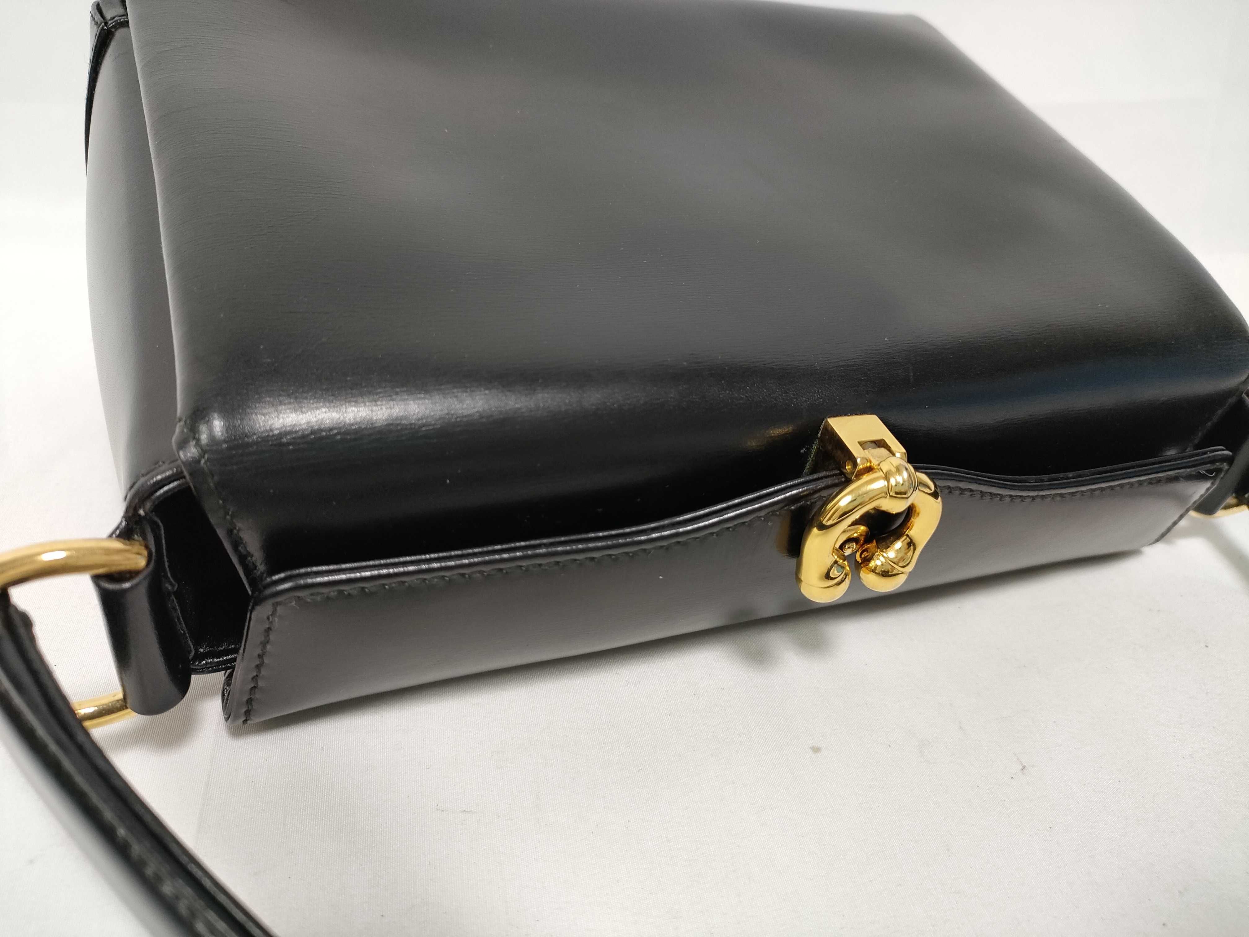 Calfskin Black with Gold Hardware Closure One-Shoulder Bag (000.2026.0269) — view 9