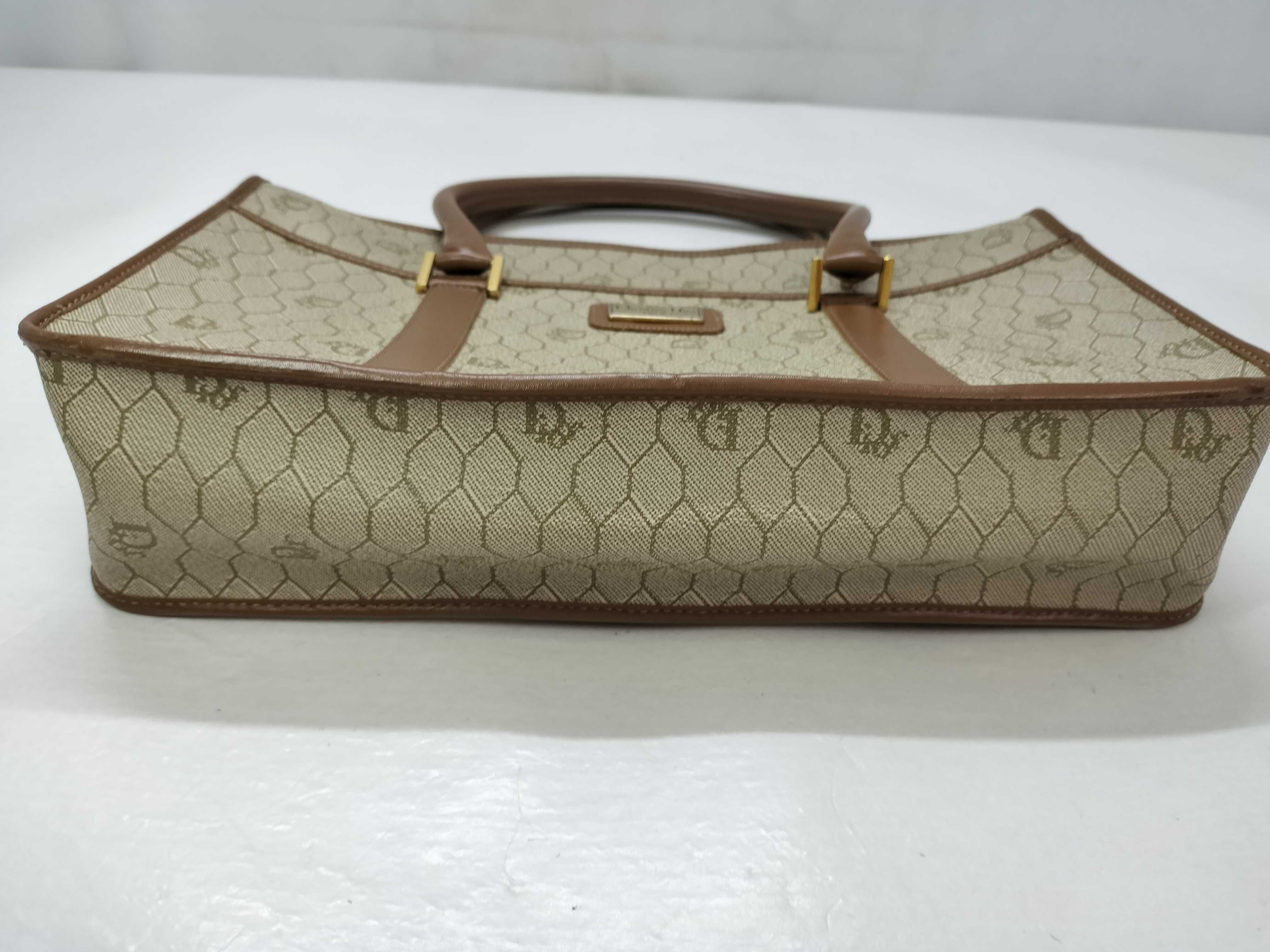 Christian / Honeycomb / Handbag / PVC Handbag — view 13