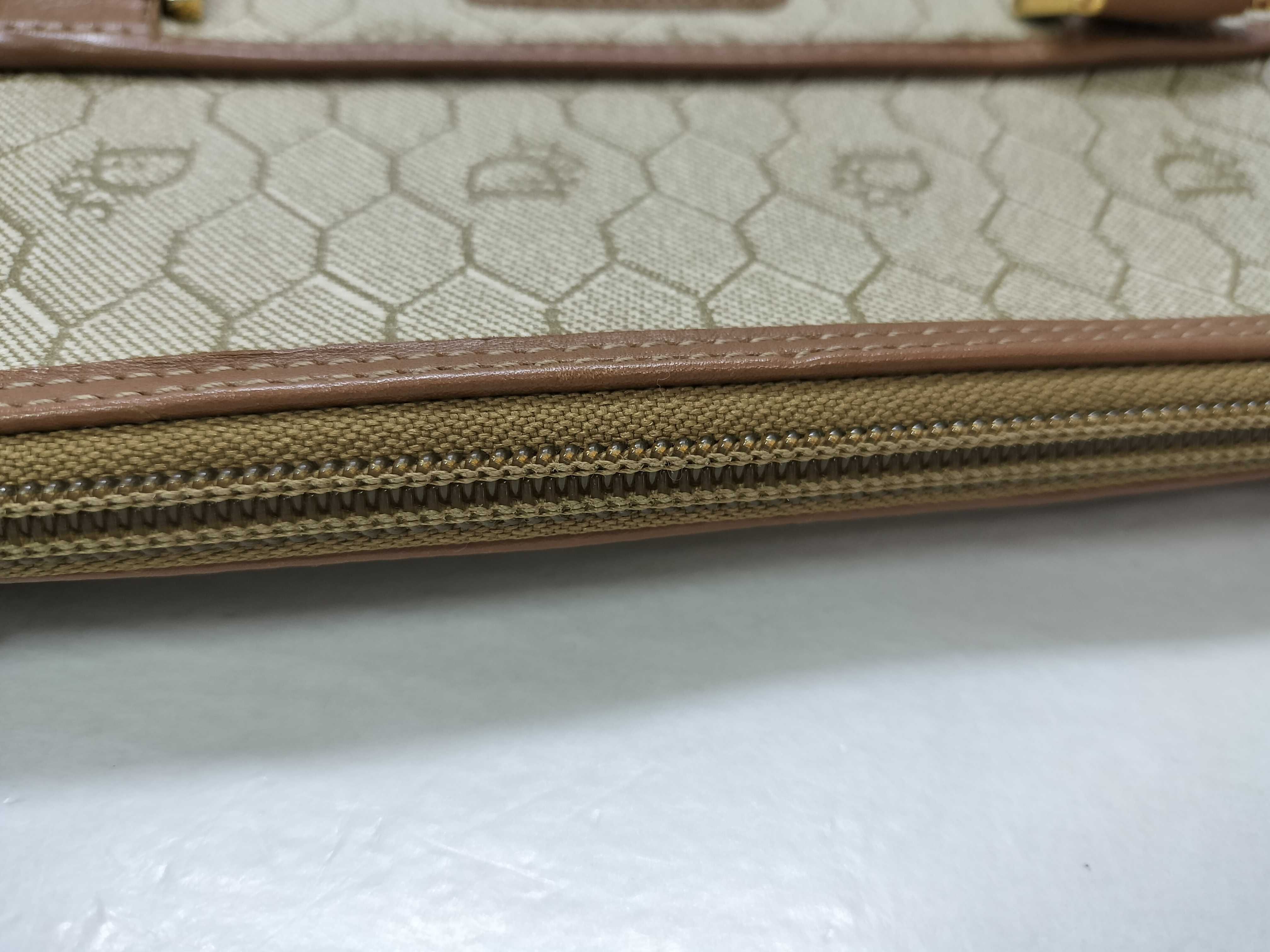 Christian / Honeycomb / Handbag / PVC Handbag — view 6