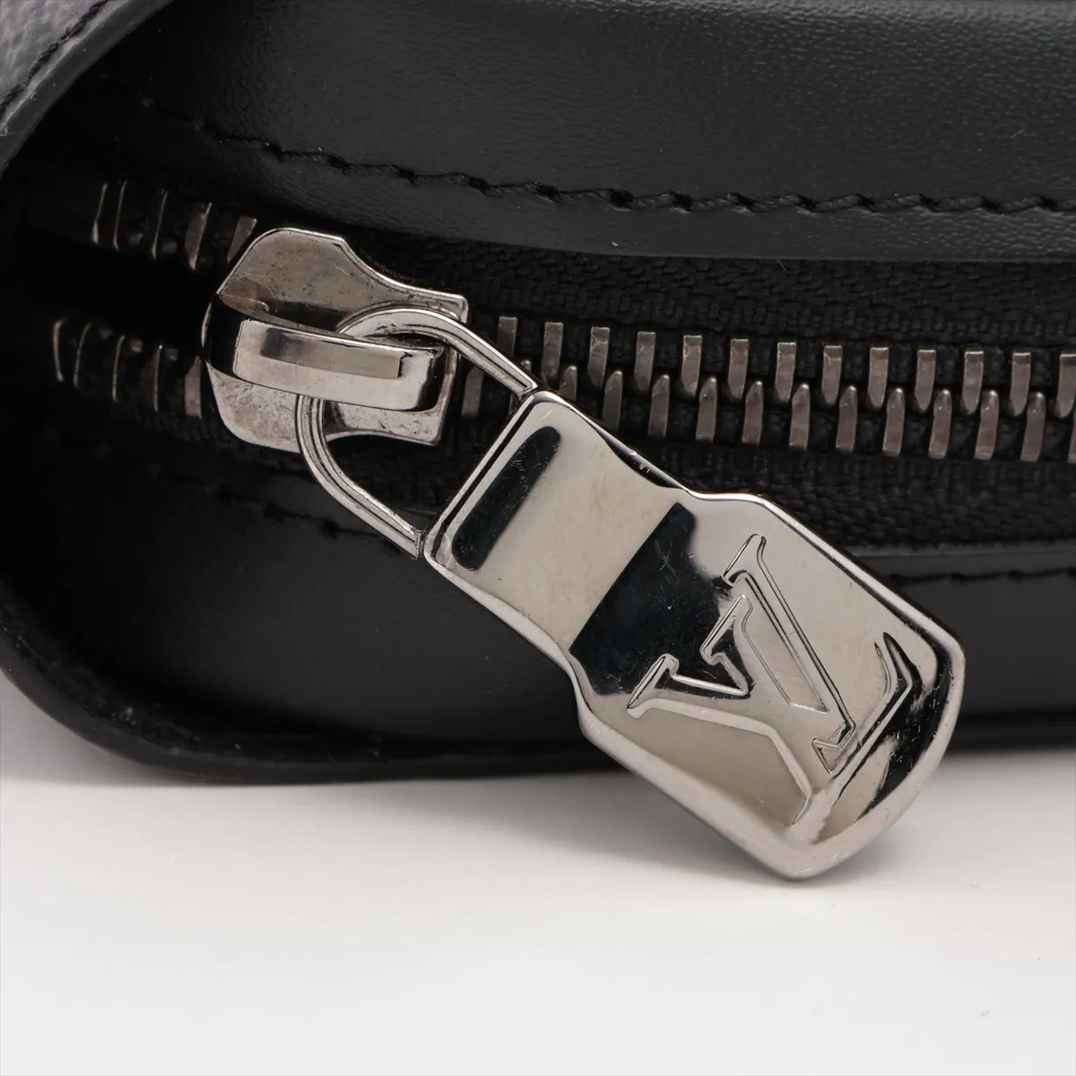 Monogram Eclipse Zippy XL M61698 Black Round Zip Wallet (RFID detected) — view 13
