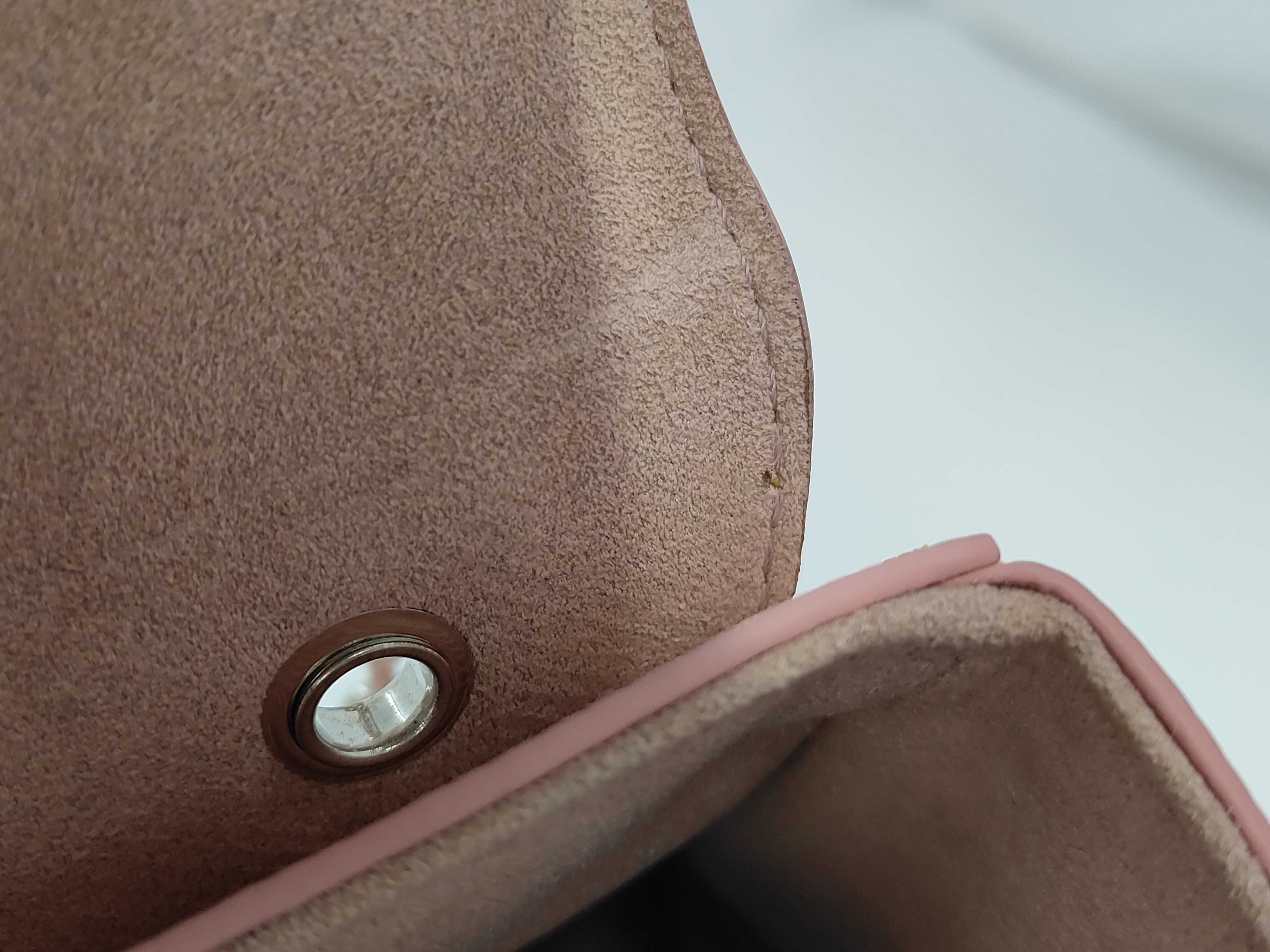 Epi 4925 Twist MM Shoulder Bag M54219 — view 10