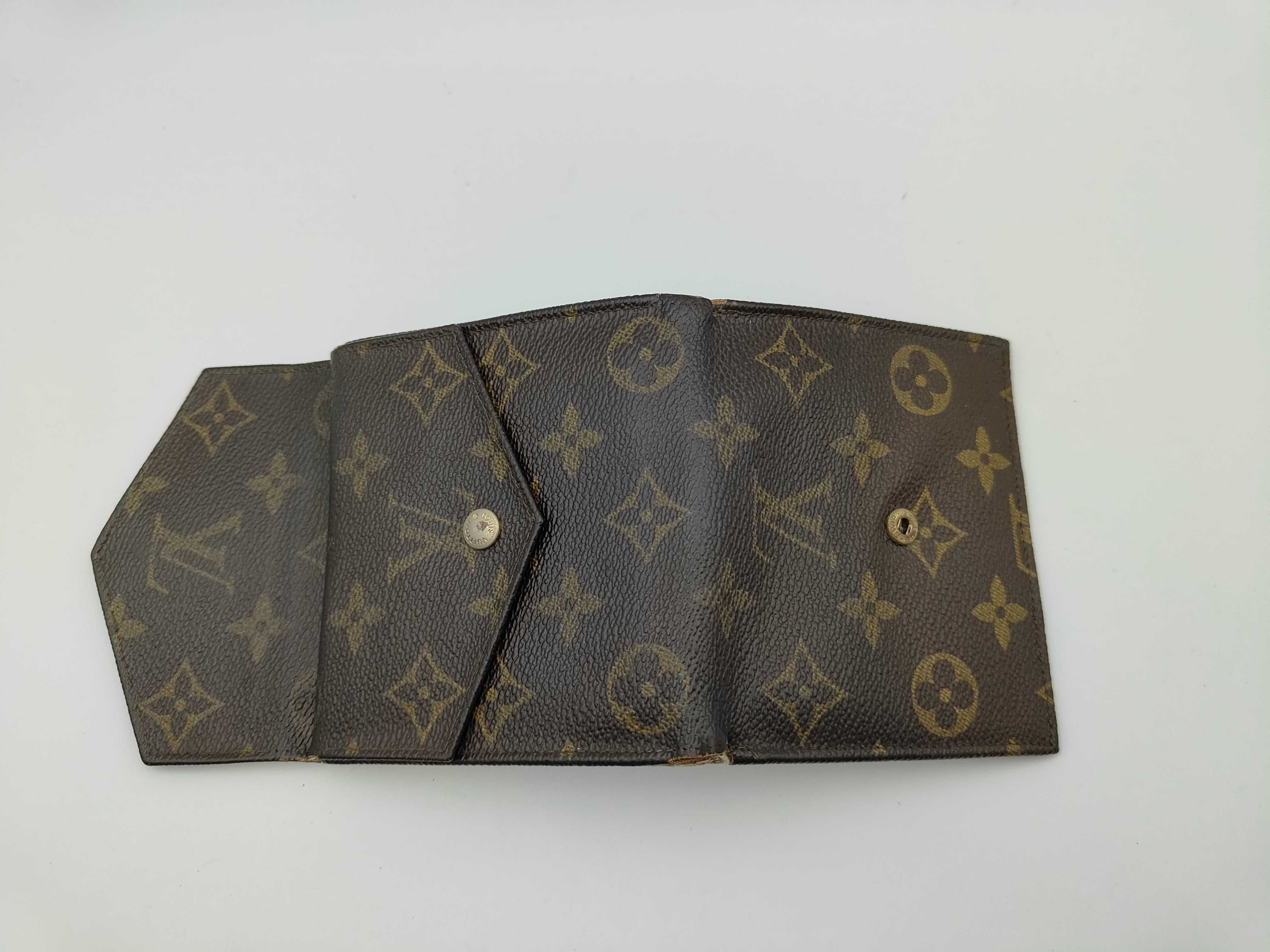 wallet — view 4