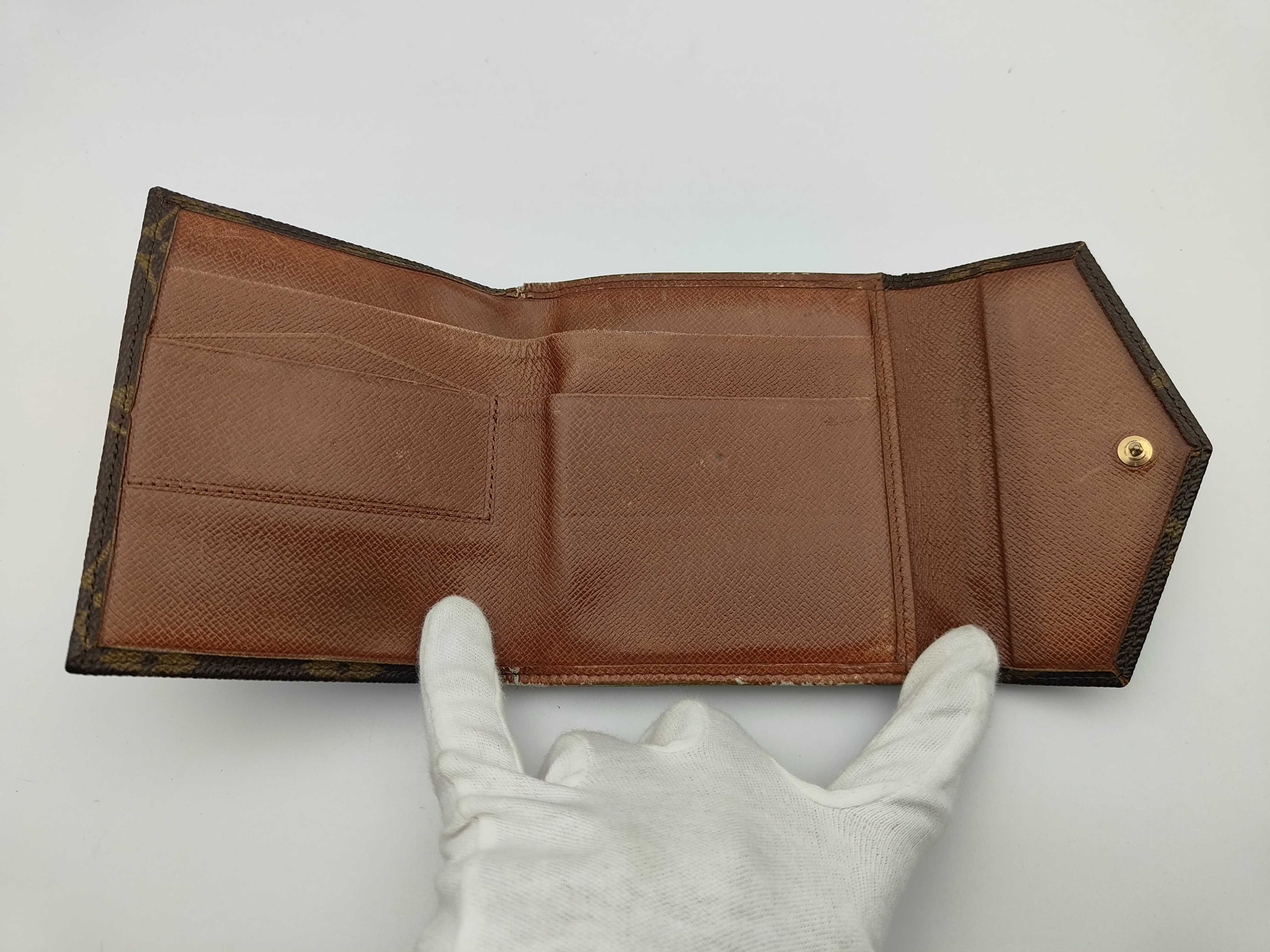 wallet — view 5