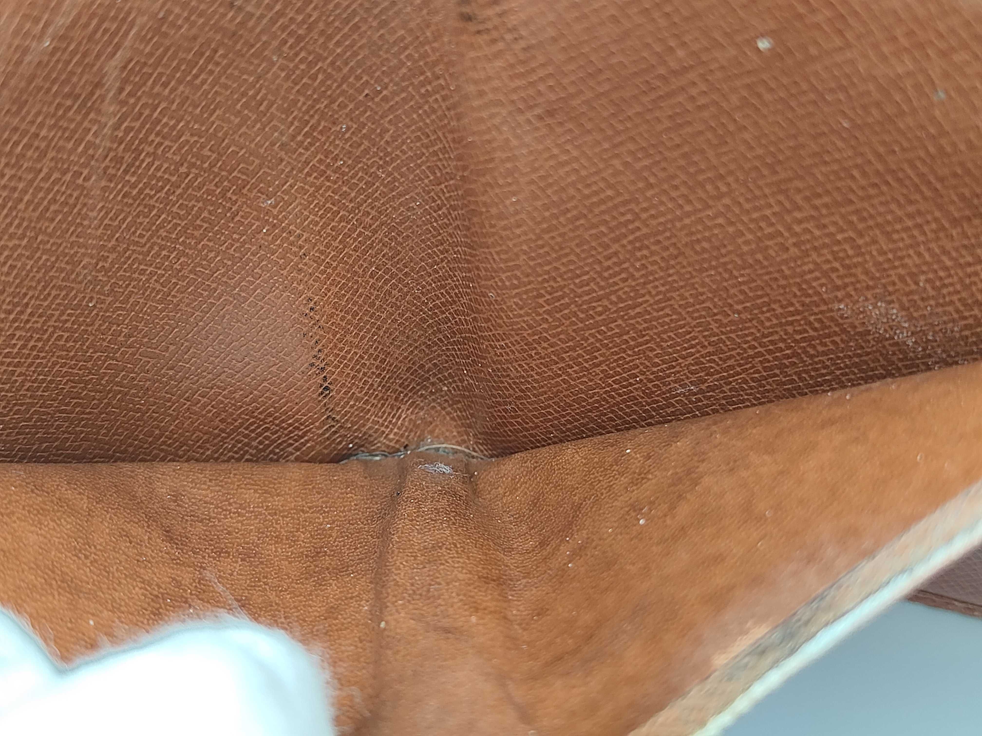 wallet — view 6